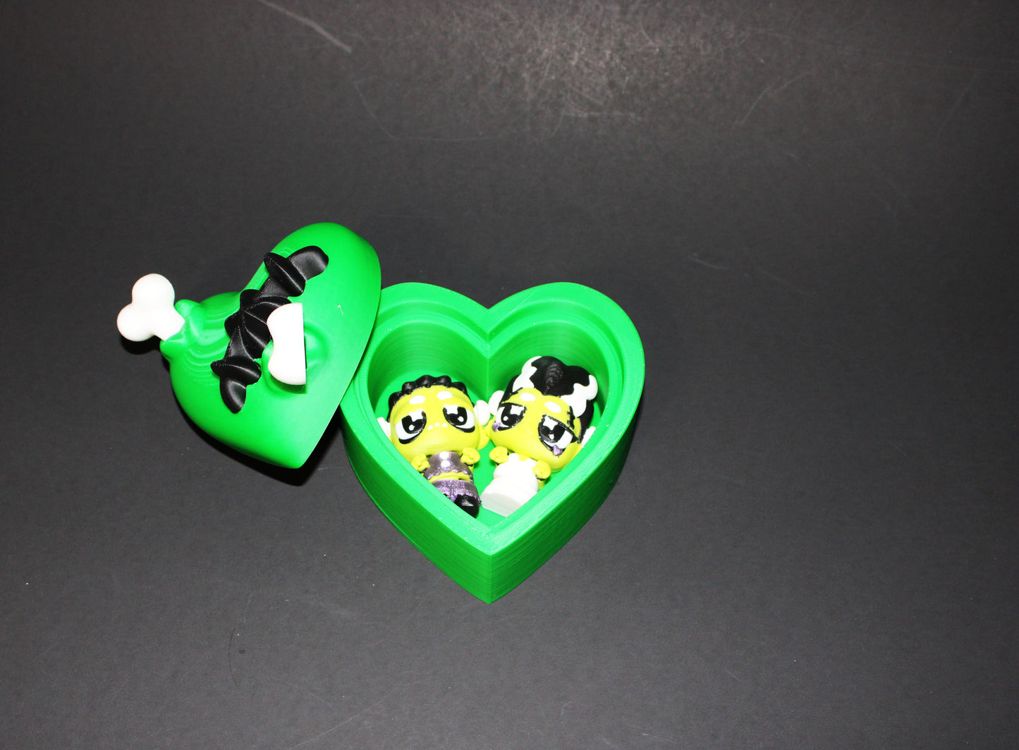 3D Printed Flexi Frankenstein and Bride with Heart Container - Wonderland 3D Printing