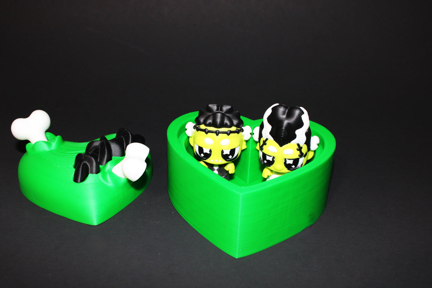 3D Printed Flexi Frankenstein and Bride with Heart Container - Wonderland 3D Printing