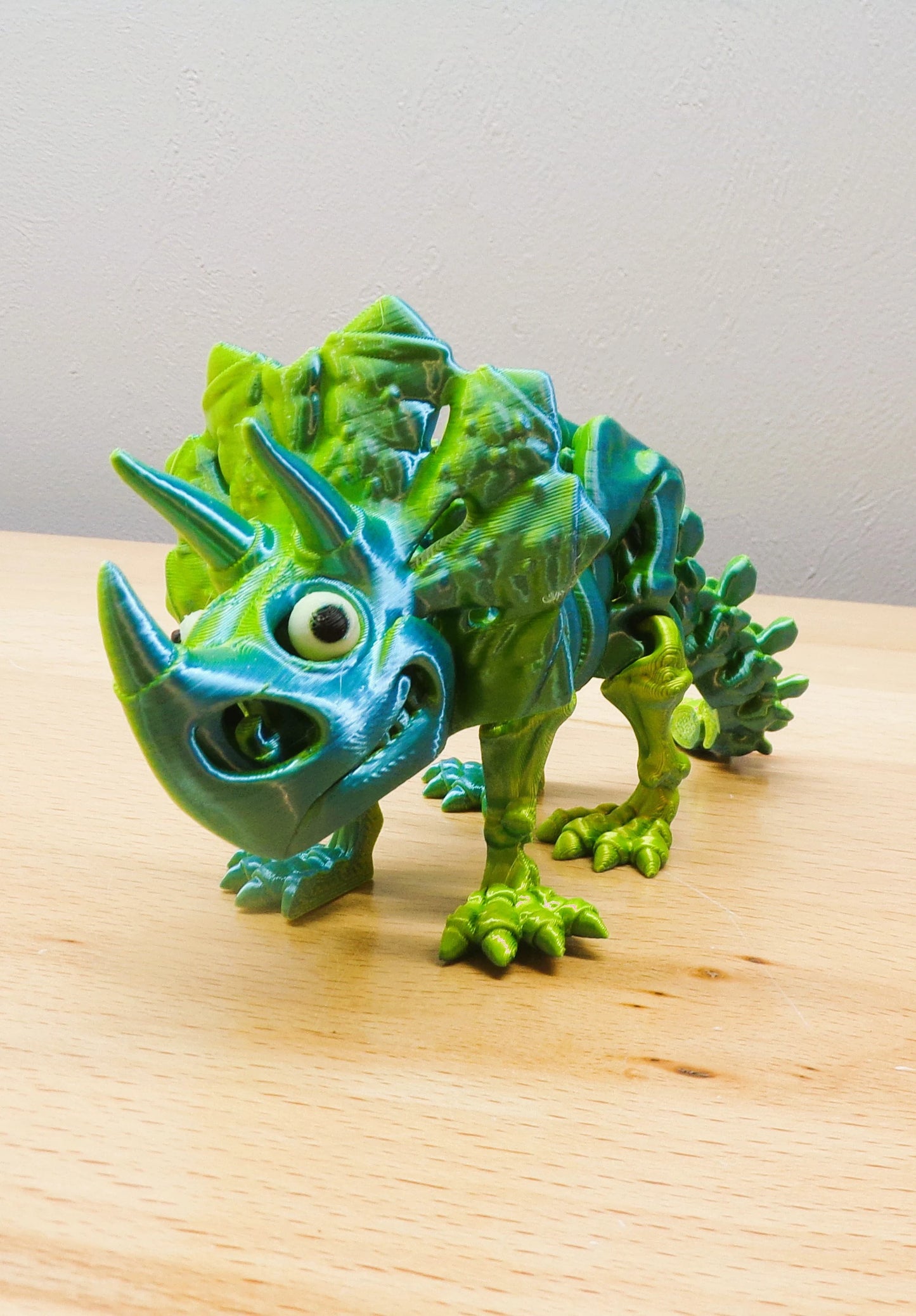 Triceratops Skeleton: 3D Printed, Articulated - Wonderland 3D Printing