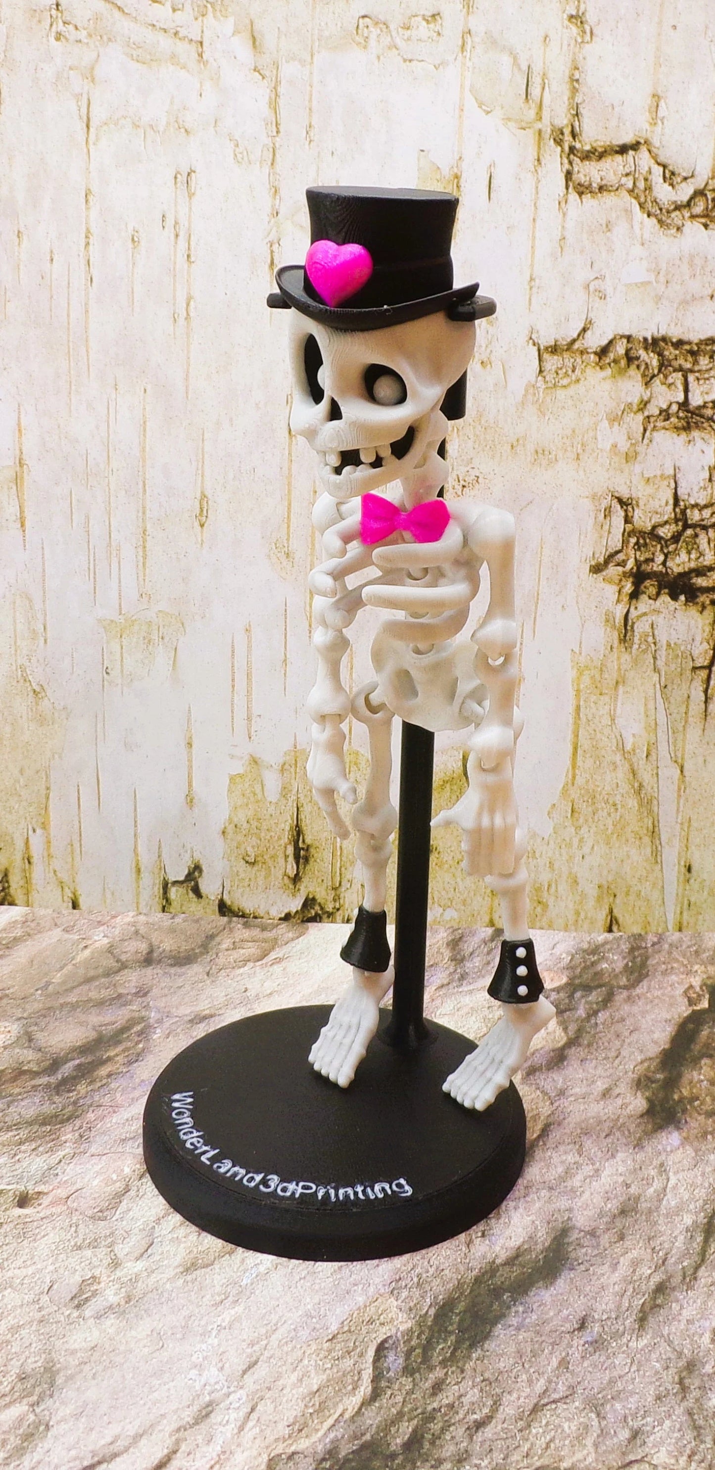 Dapper Skeleton (comes with custom stand) - Wonderland 3D Printing