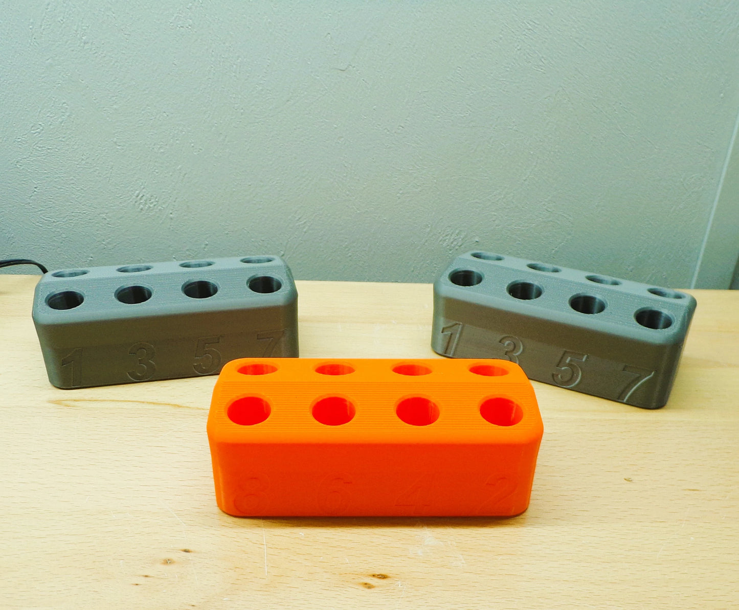 Spark Plug Holder for Reading, Indexing, or Setting Plugs - Wonderland 3D Printing