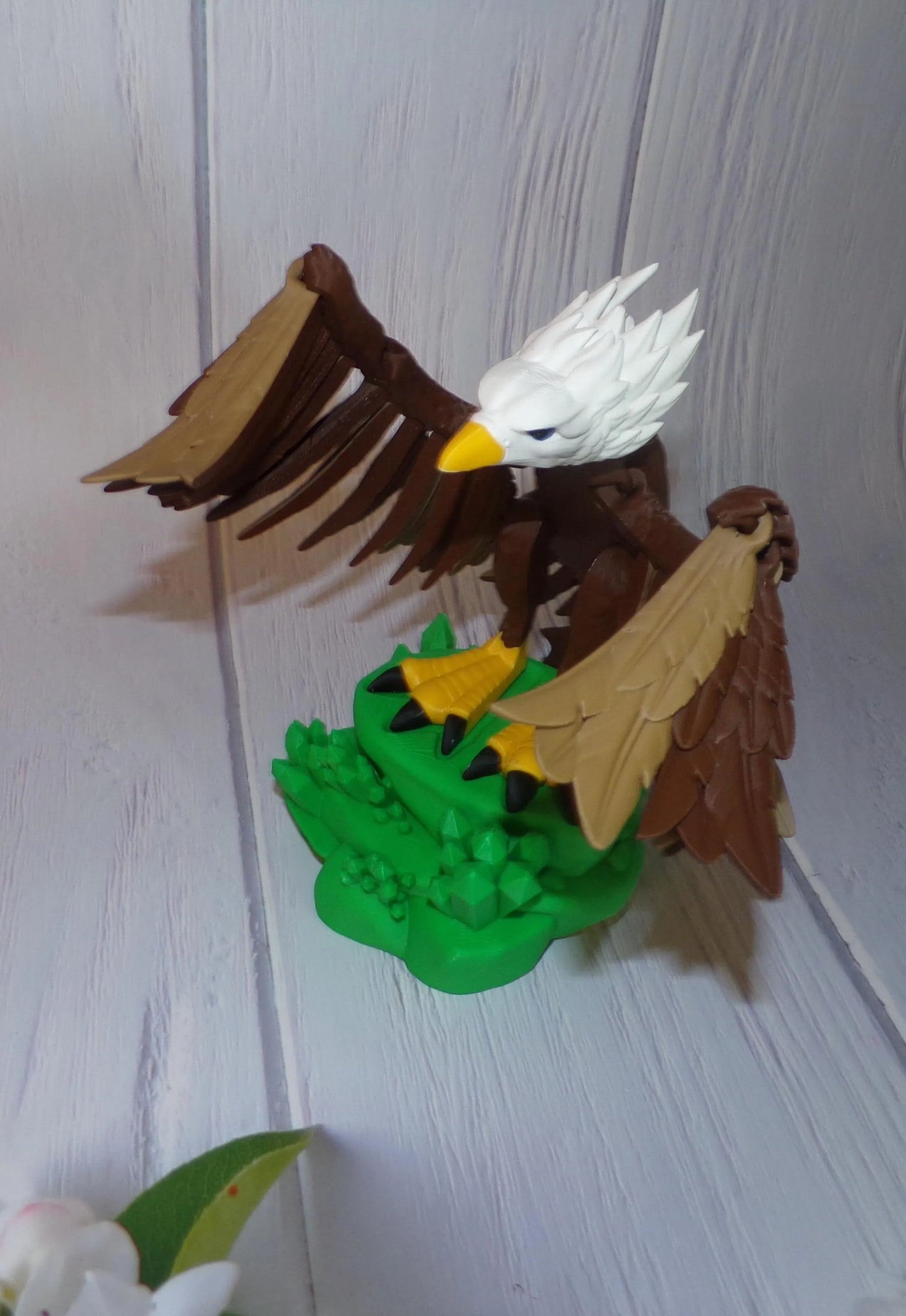 Eagle (comes with stand) - Wonderland 3D Printing