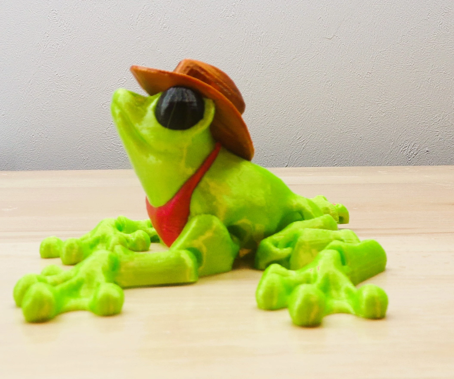 Cowboy Frog: 3D Printed Articulated Fidget Toy - Wonderland 3D Printing