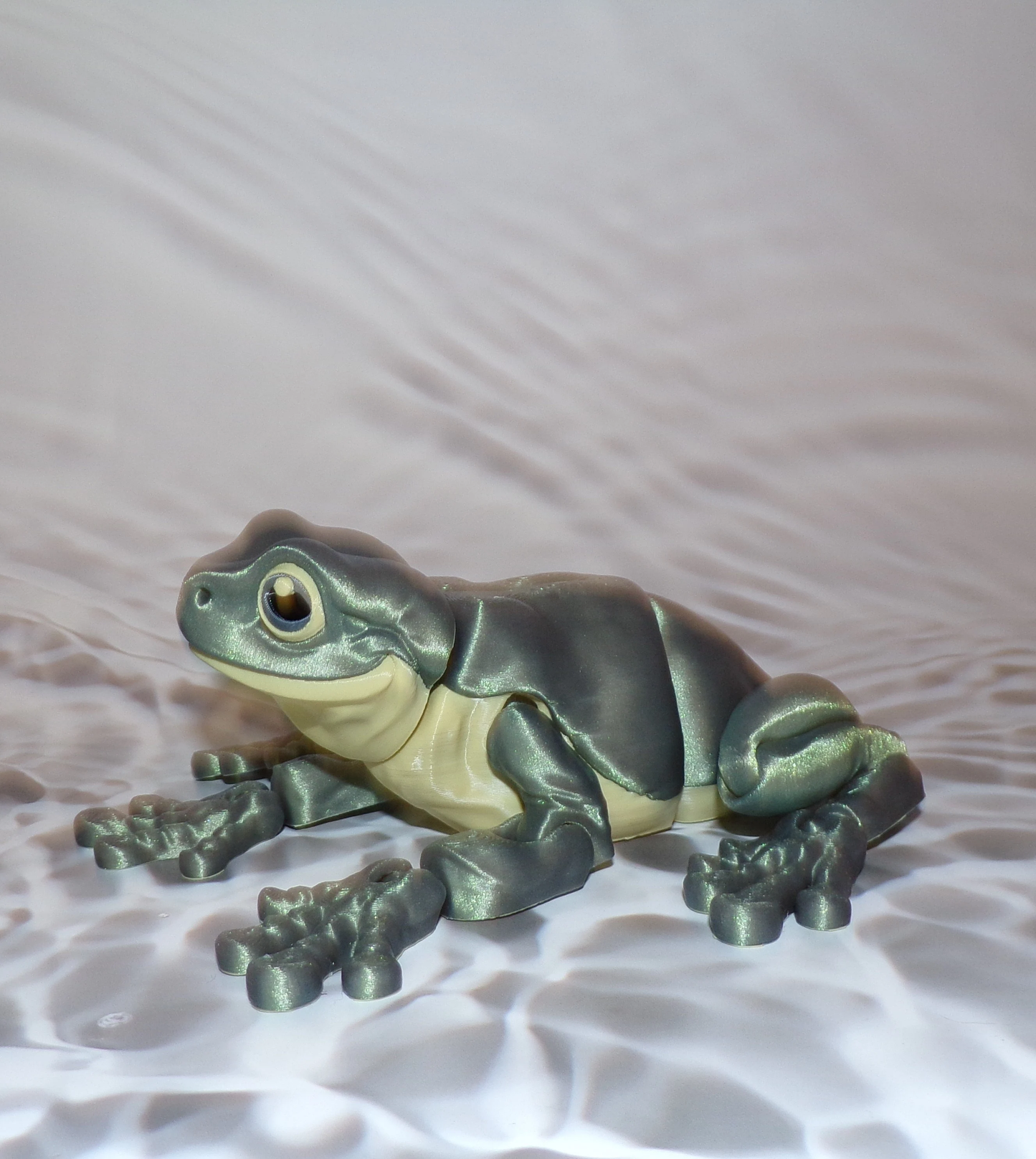 Whites Tree Frog: 3D Printed Articulated - Wonderland 3D Printing