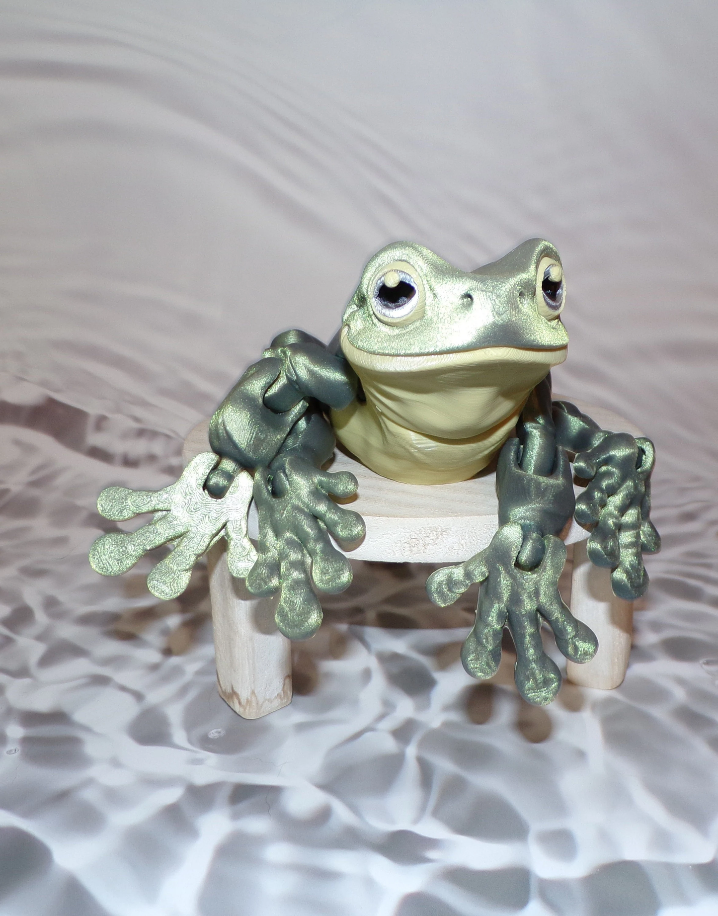 Whites Tree Frog: 3D Printed Articulated - Wonderland 3D Printing