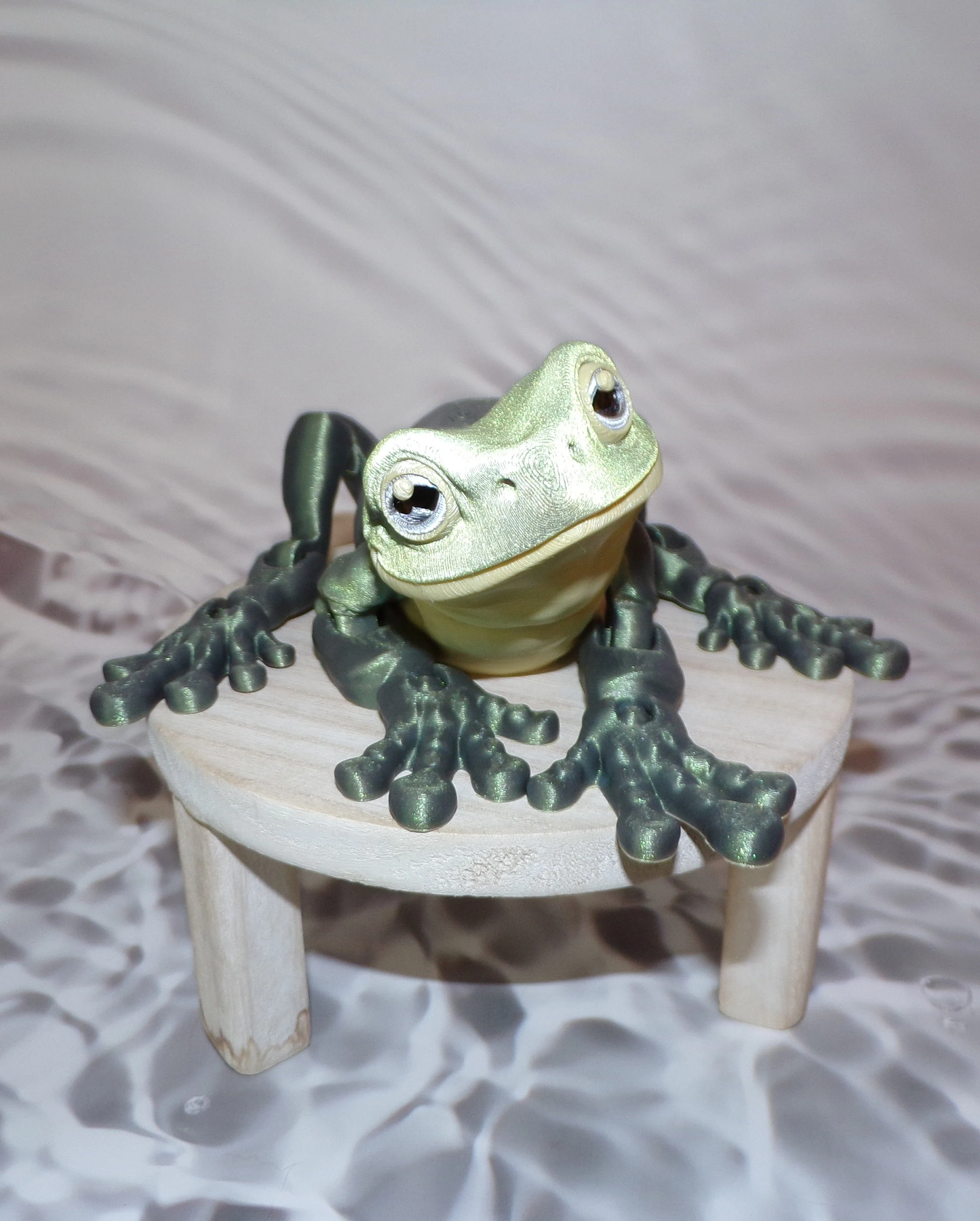Whites Tree Frog: 3D Printed Articulated - Wonderland 3D Printing