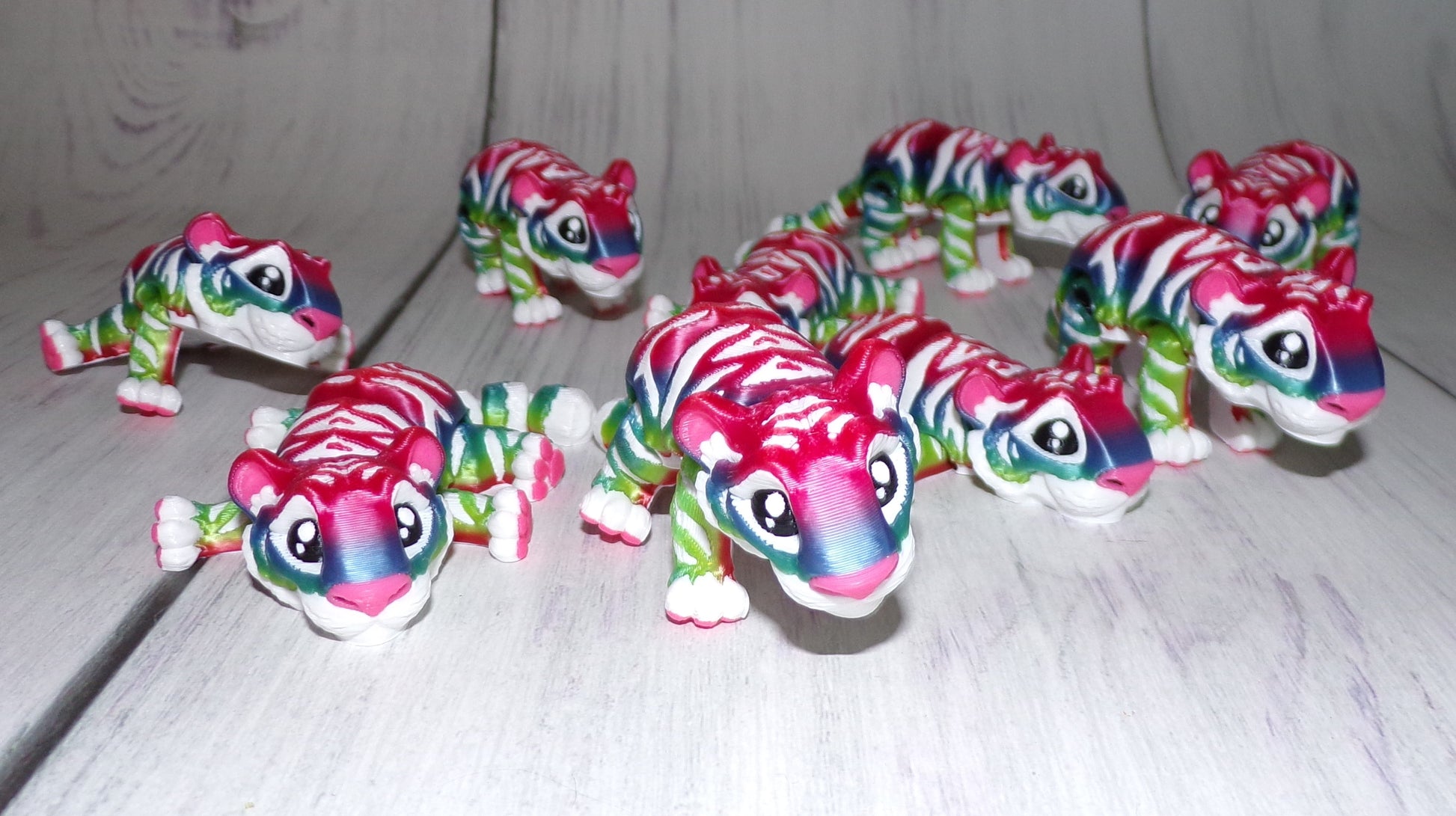 Mini Tiger: 3D Printed Articulated Figurine - Wonderland 3D Printing 