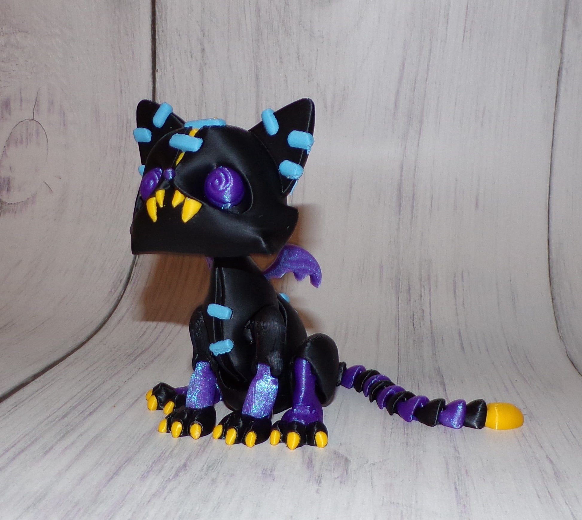 Spooky Twisty Cat 3d printed Articulated Figurine - Wonderland 3D Printing 