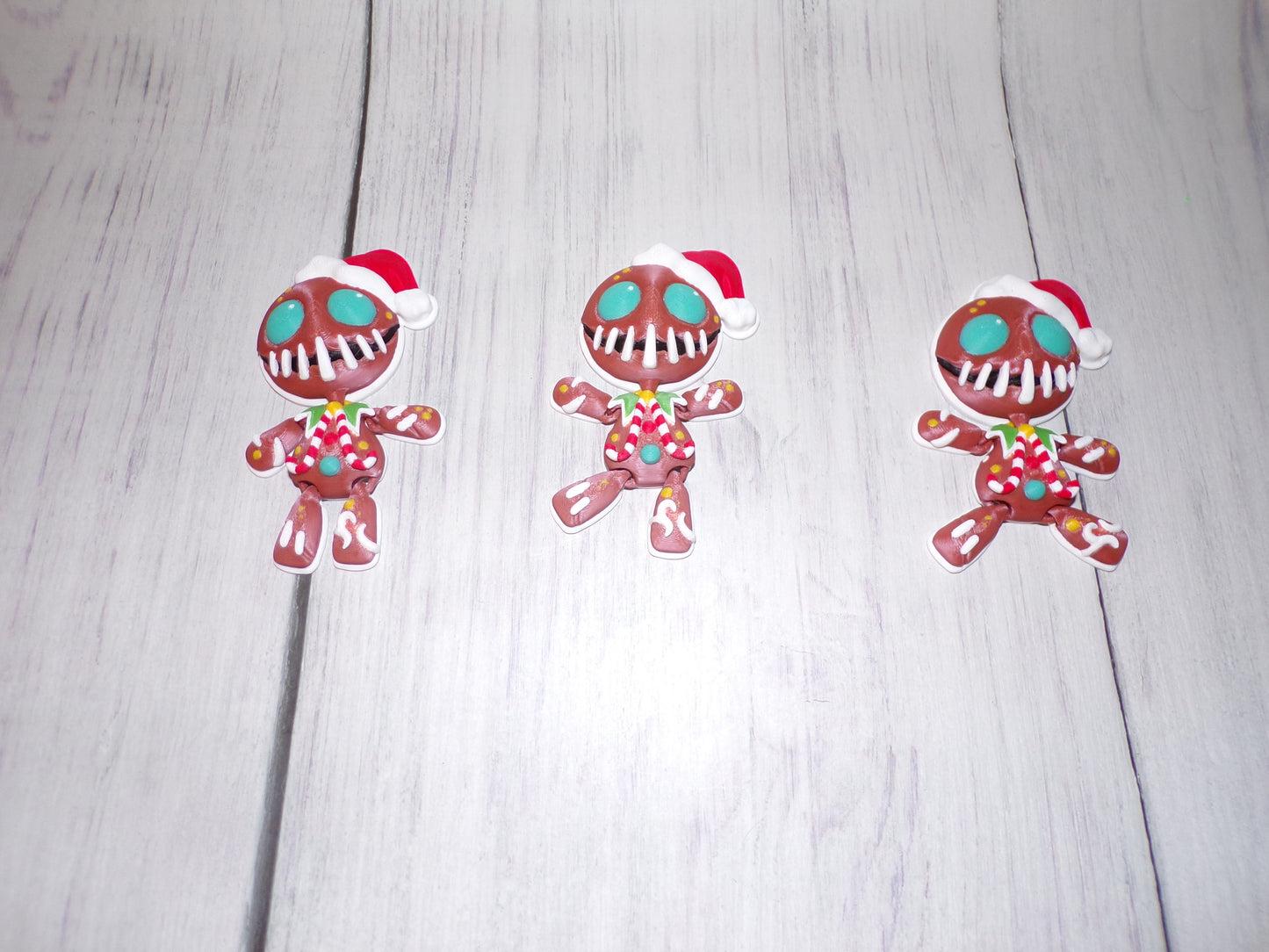 Twisted Gingerbread Man Ornament 3d printed Articulated Figurine - Wonderland 3D Printing 