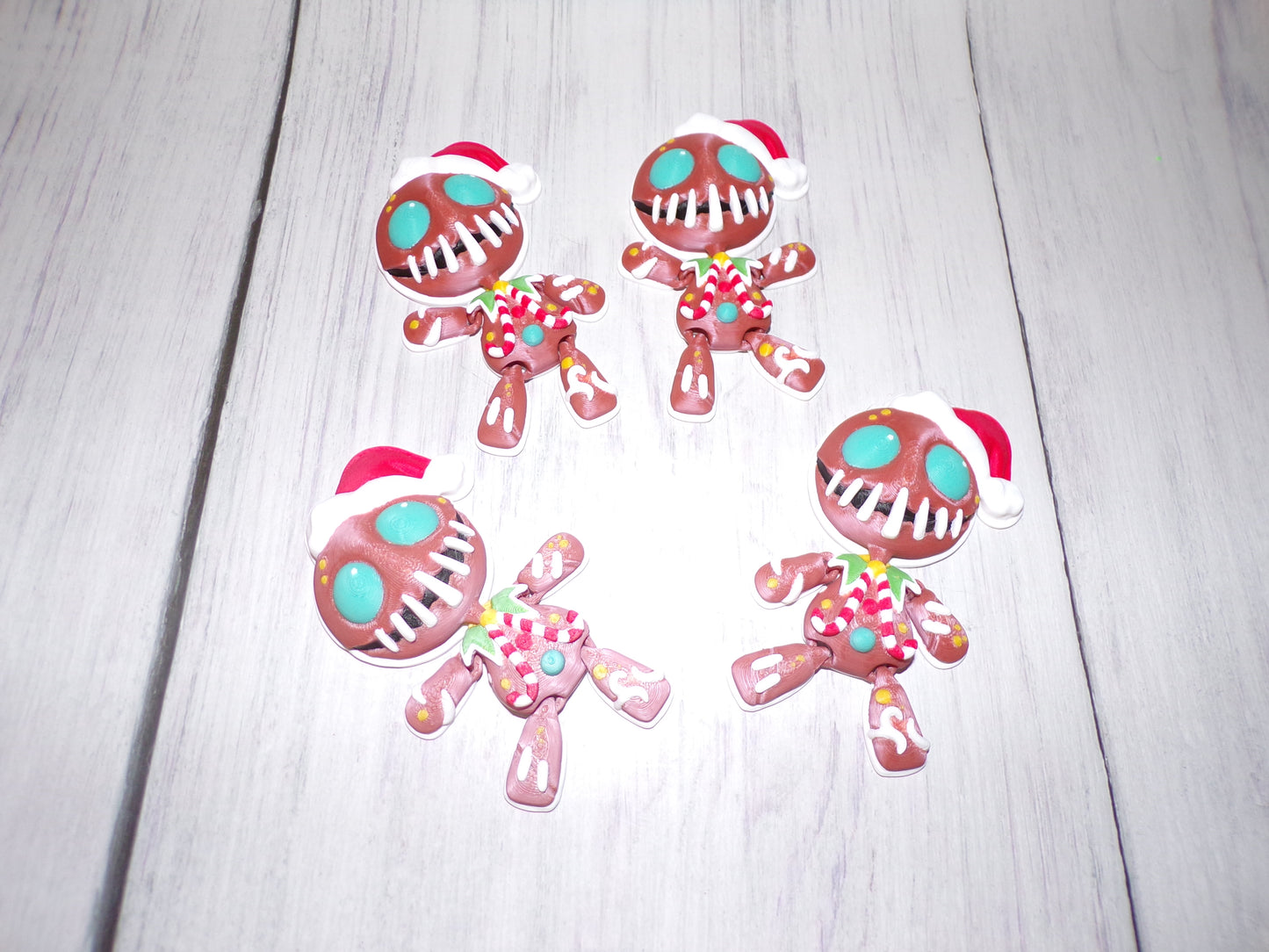 Twisted Gingerbread Man Ornament 3d printed Articulated Figurine - Wonderland 3D Printing 