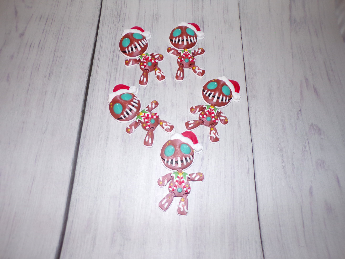 Twisted Gingerbread Man Ornament 3d printed Articulated Figurine - Wonderland 3D Printing 