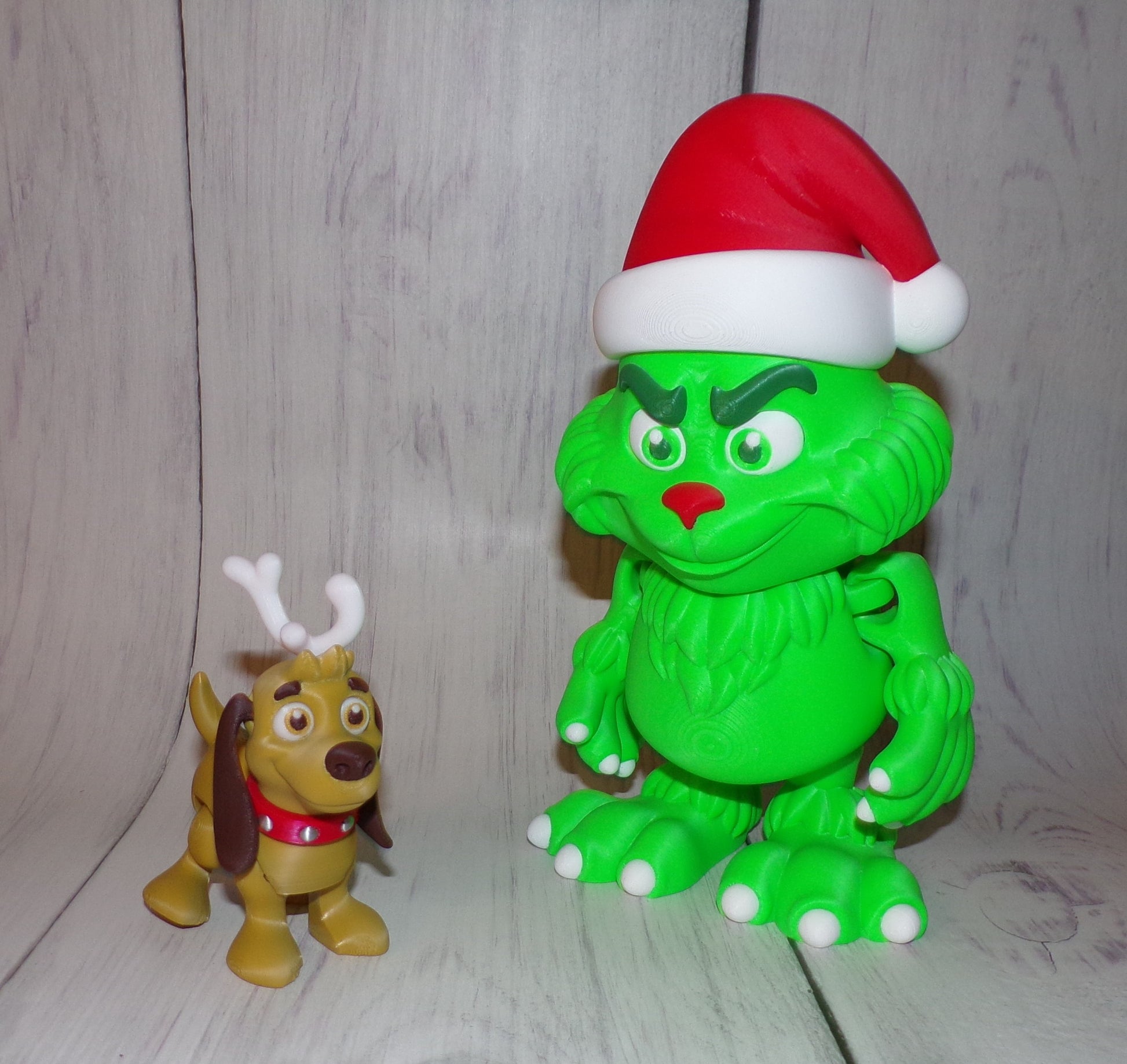 Max the Christmas Dog 3d Printed Articulated Figurine - Wonderland 3D Printing 