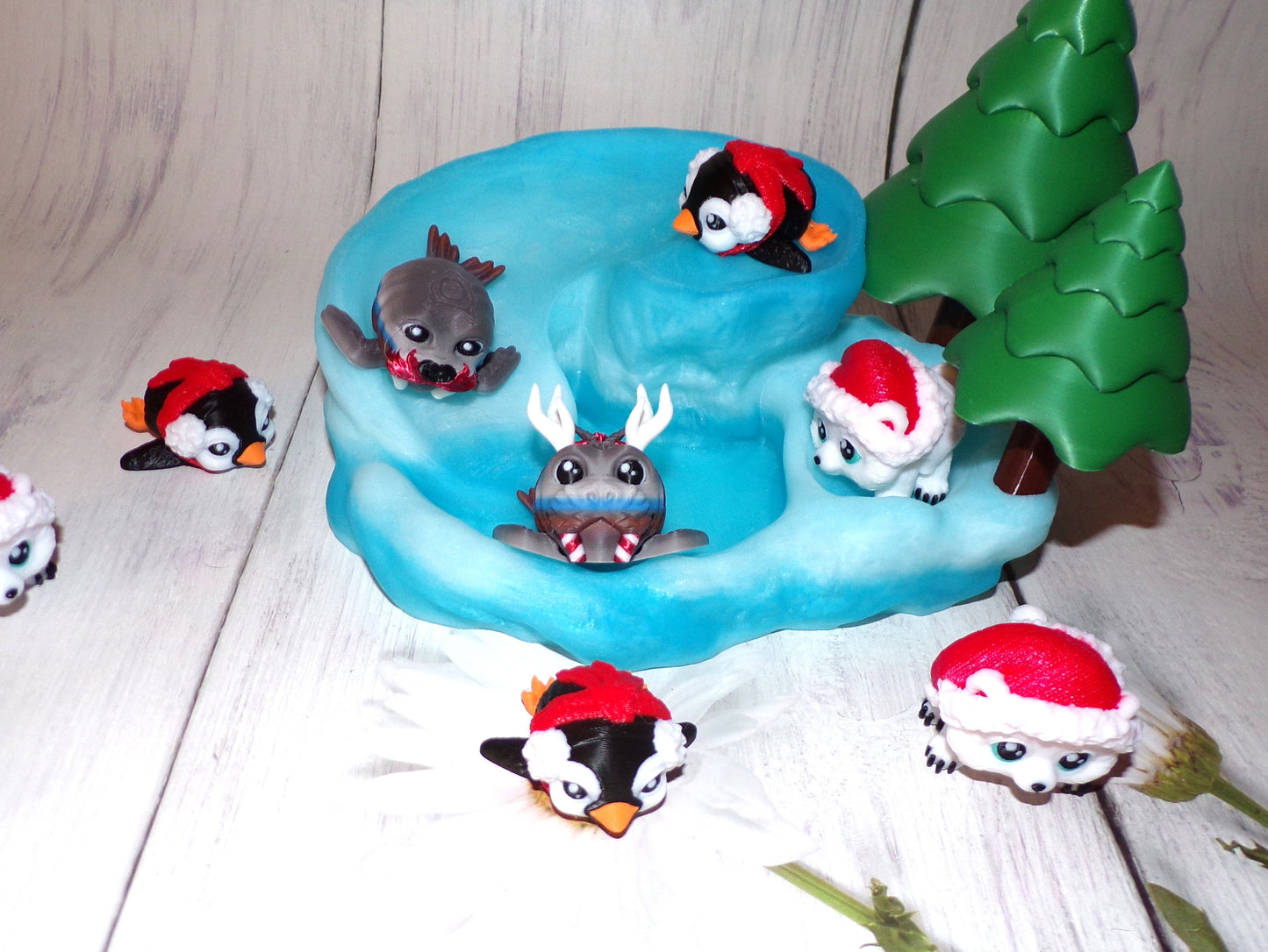 Christmas Pufflings, Articulated 3d Printed Figurines, comes with 2 free random pufflings with any Artic Slide Purchase - Wonderland 3D Printing 