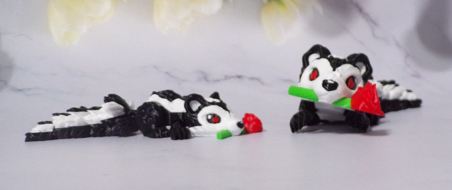 Romantic Skunk 3D Printed Flexi Fidget Articulated Figurine