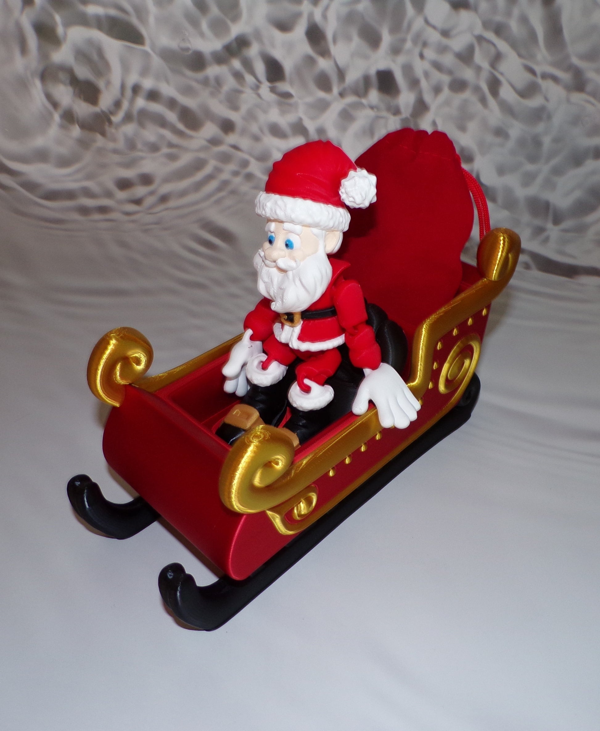 Santa Claus, comes with custom stand, 3d printed - Wonderland 3D Printing 