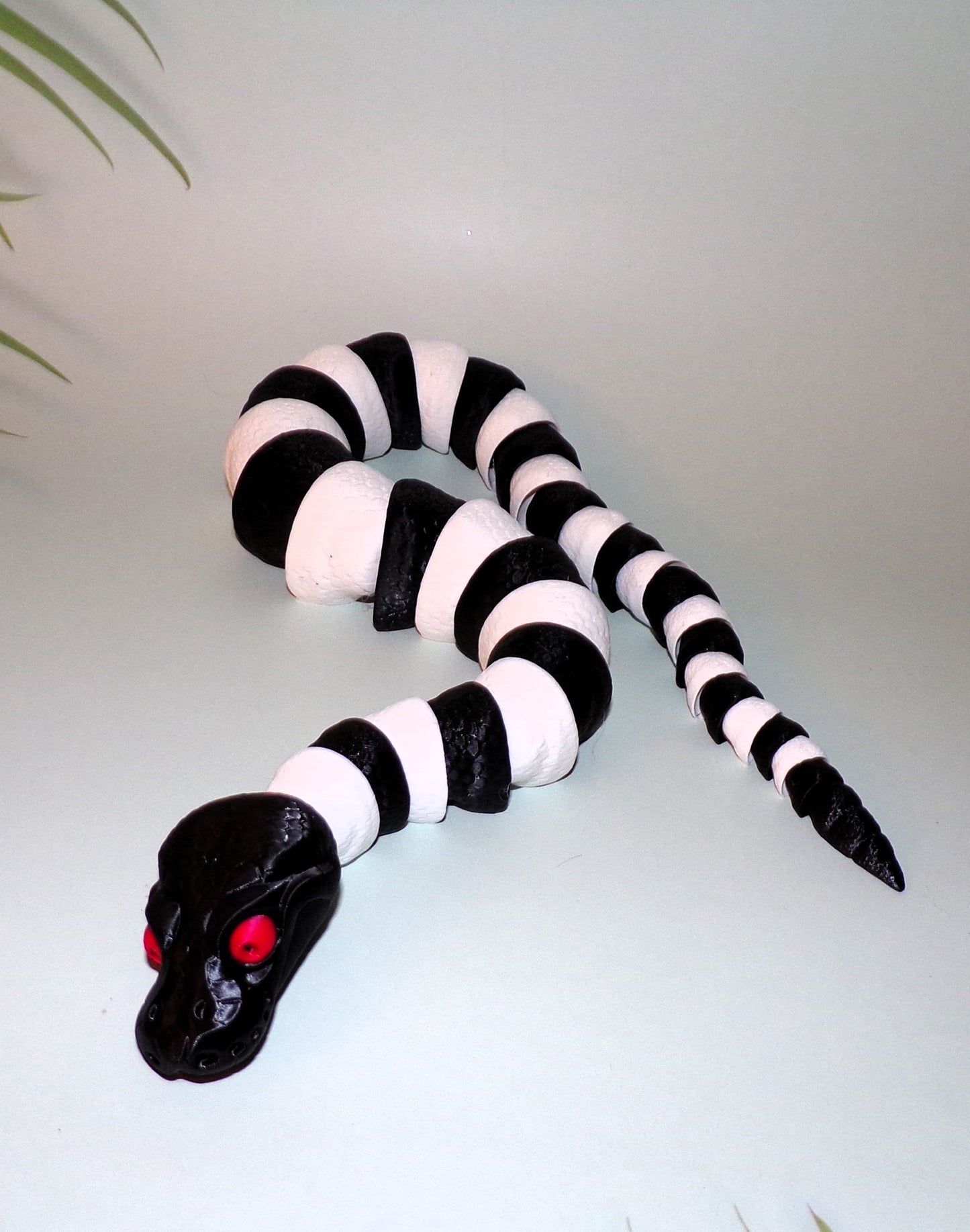 Choose Any Color Combo, Crazy Snake, Articulated Snake, Fidget Snake, 3D Printed Snake - Wonderland 3D Printing 