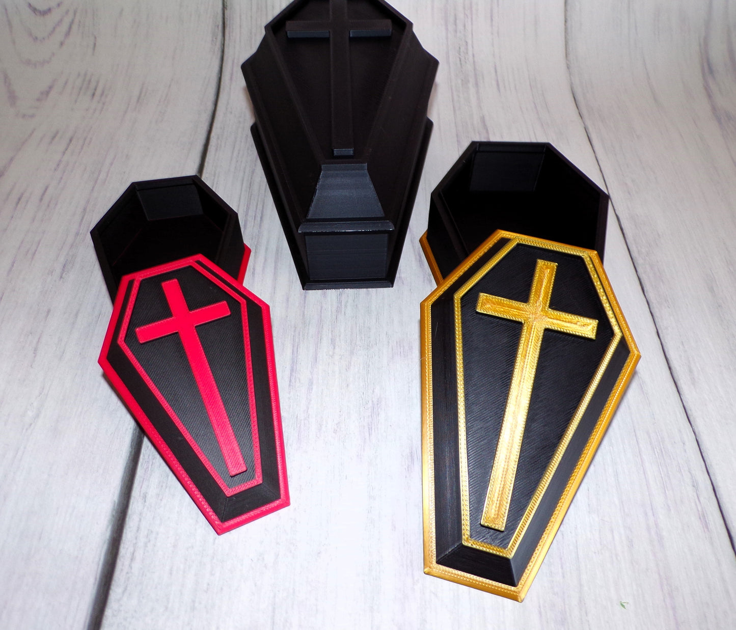 Classic Halloween Coffin: 3D Printed Coffin Comes With Minis - Wonderland 3D Printing 