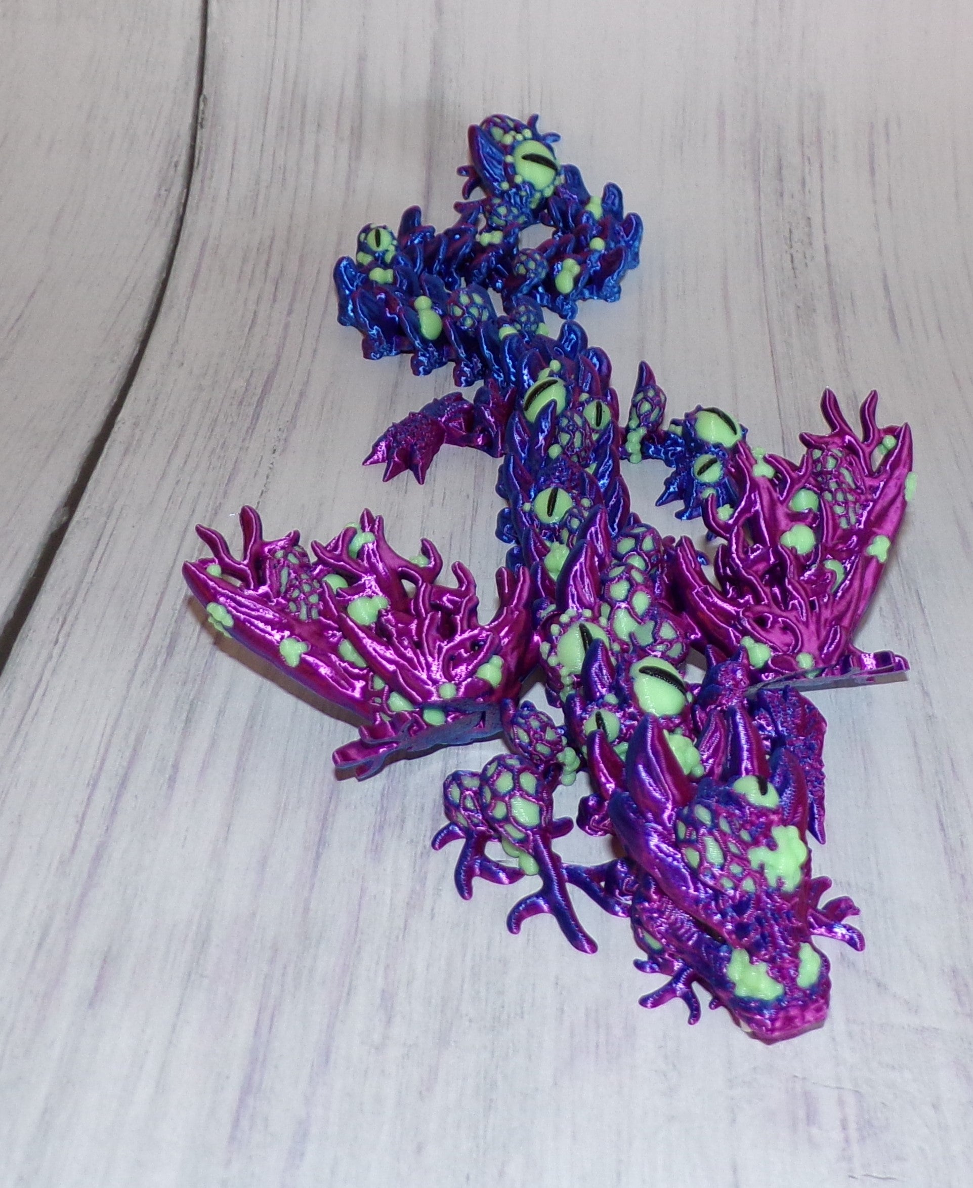 Infested Dragon Winged and Wingless options, 3D Printed Articulated Figurine - Wonderland 3D Printing 