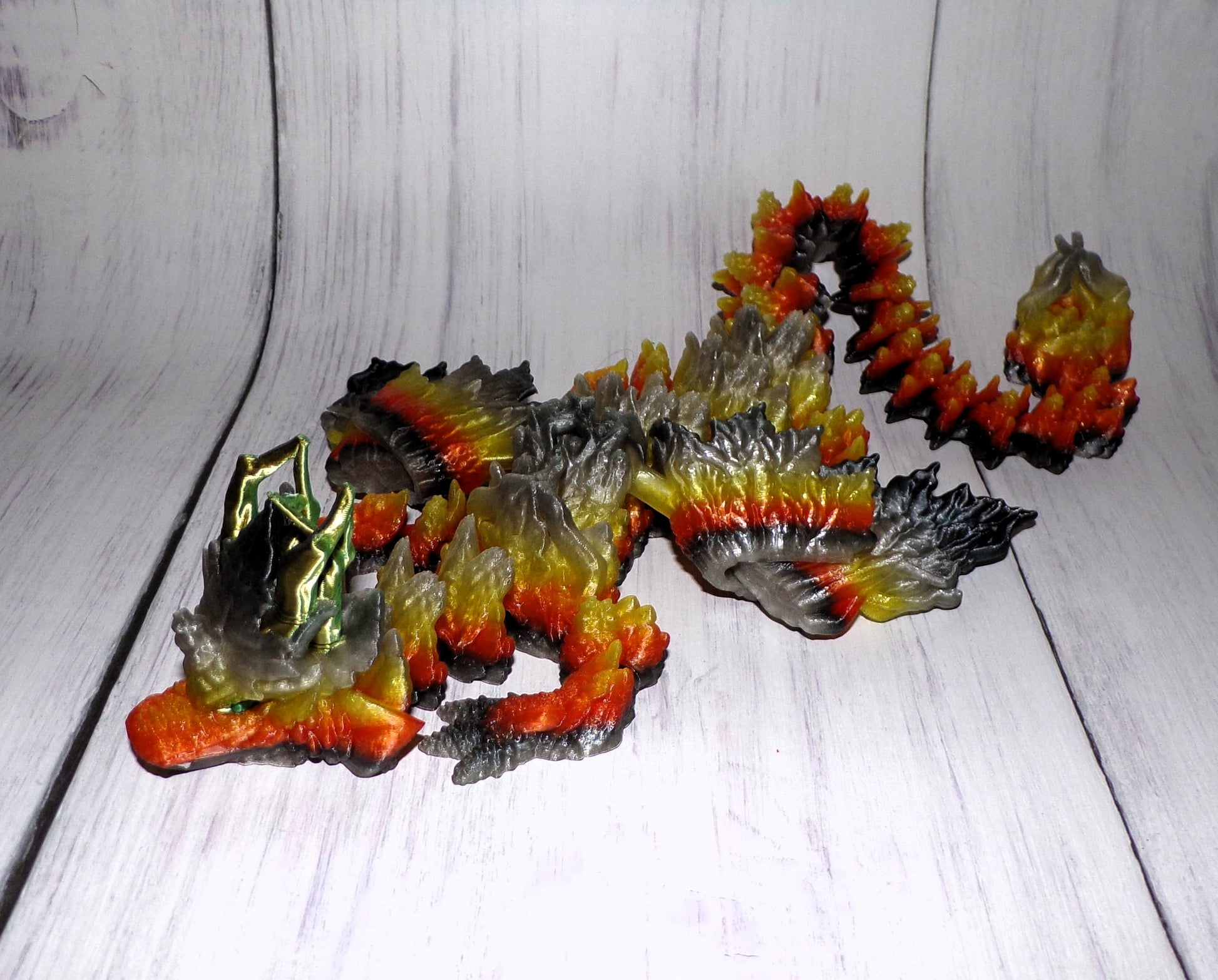 Autum Dragon:3D Printed, Fully Articulated - Wonderland 3D Printing 