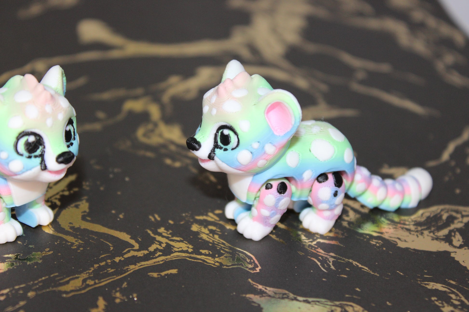Baby Cheetah or Baby Snow Leopard 3D Printed Articulated Flexi Fidget Figurine - Wonderland 3D Printing 