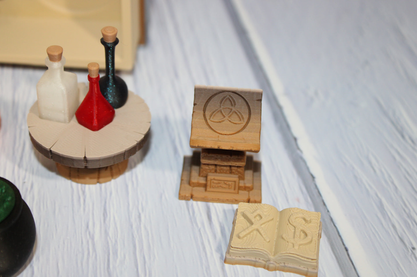 Santa Set Book Container-with 2 Santa's! Everything Included!!