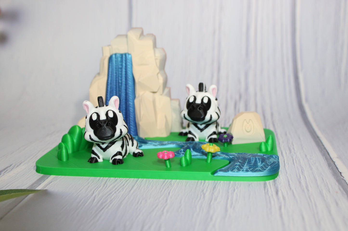 Zebras with Waterfall Play set-3D Printed Articulated