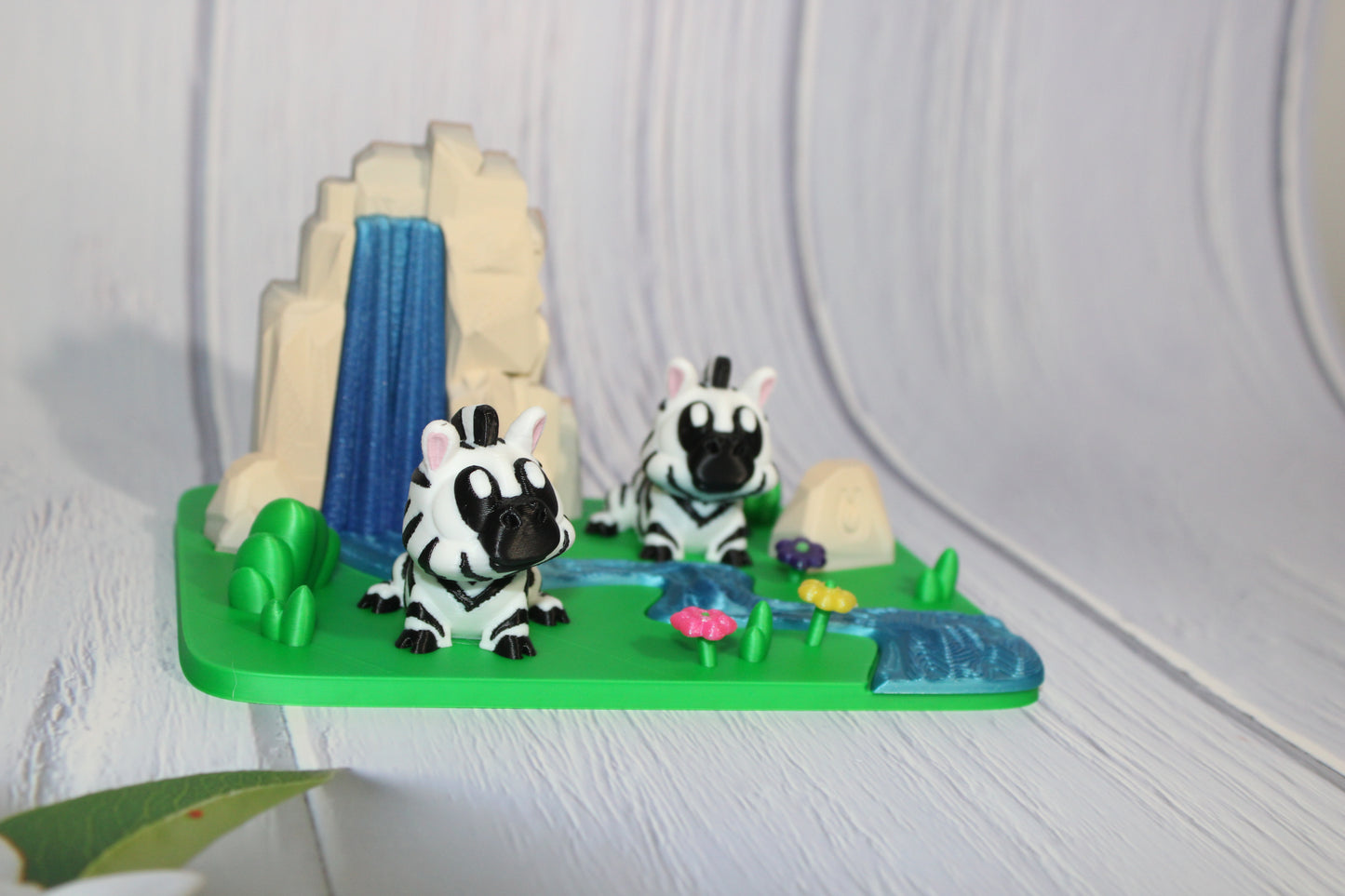 Zebras with Waterfall Play set-3D Printed Articulated