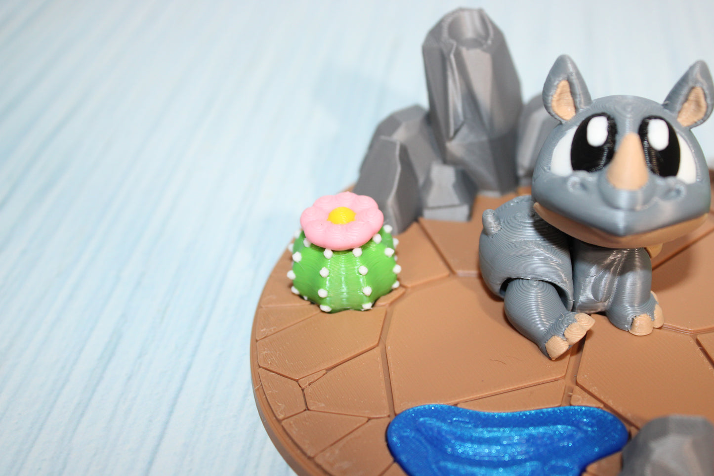 3d printed Rhino with Desert Diorama - Wonderland 3D Printing 
