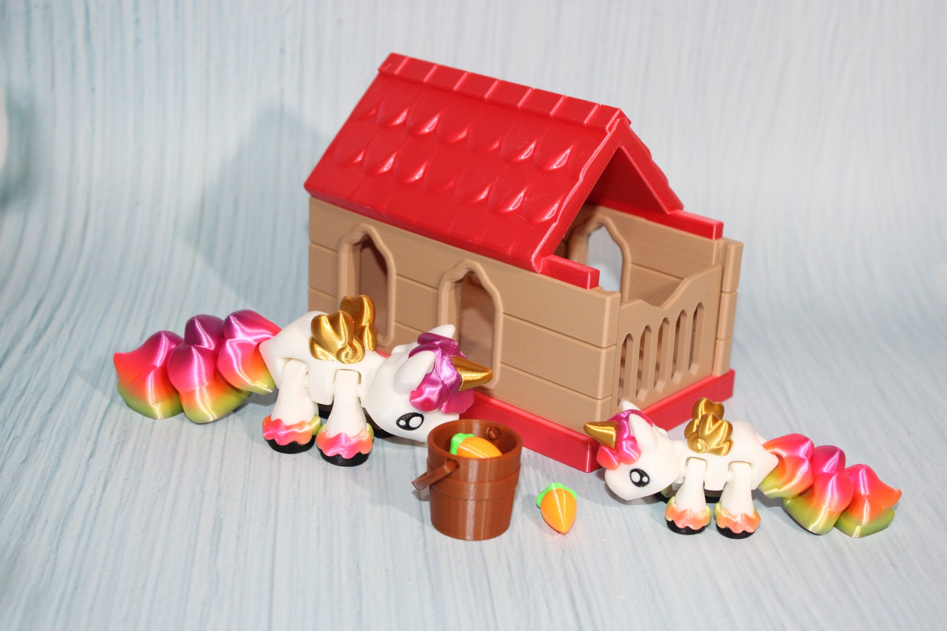 Unicorn Pony with Stable - 3D Printed - Wonderland 3D Printing 