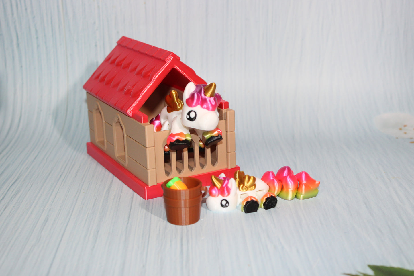 Unicorn Pony with Stable - 3D Printed - Wonderland 3D Printing 