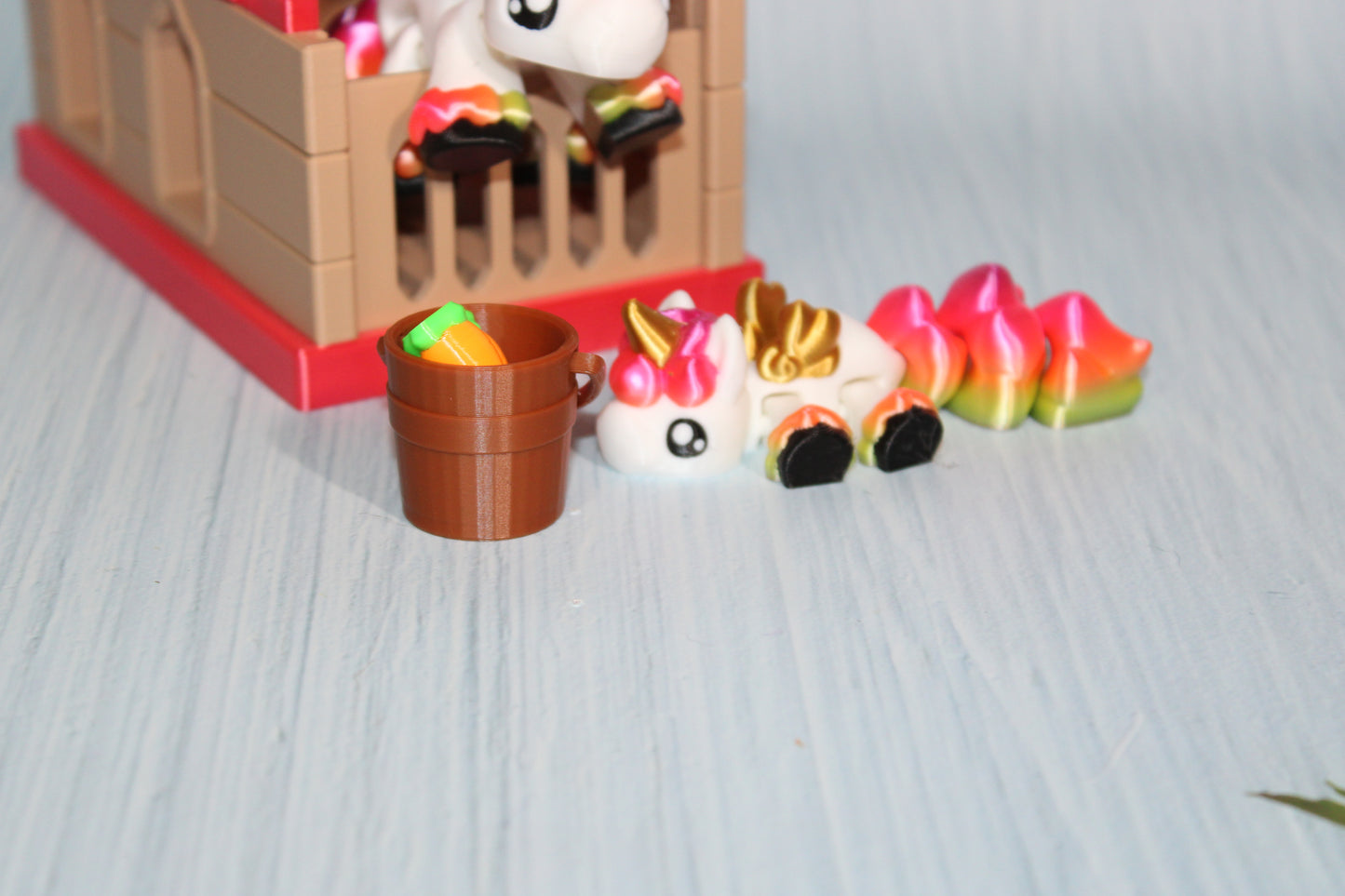 Unicorn Pony with Stable - 3D Printed - Wonderland 3D Printing 