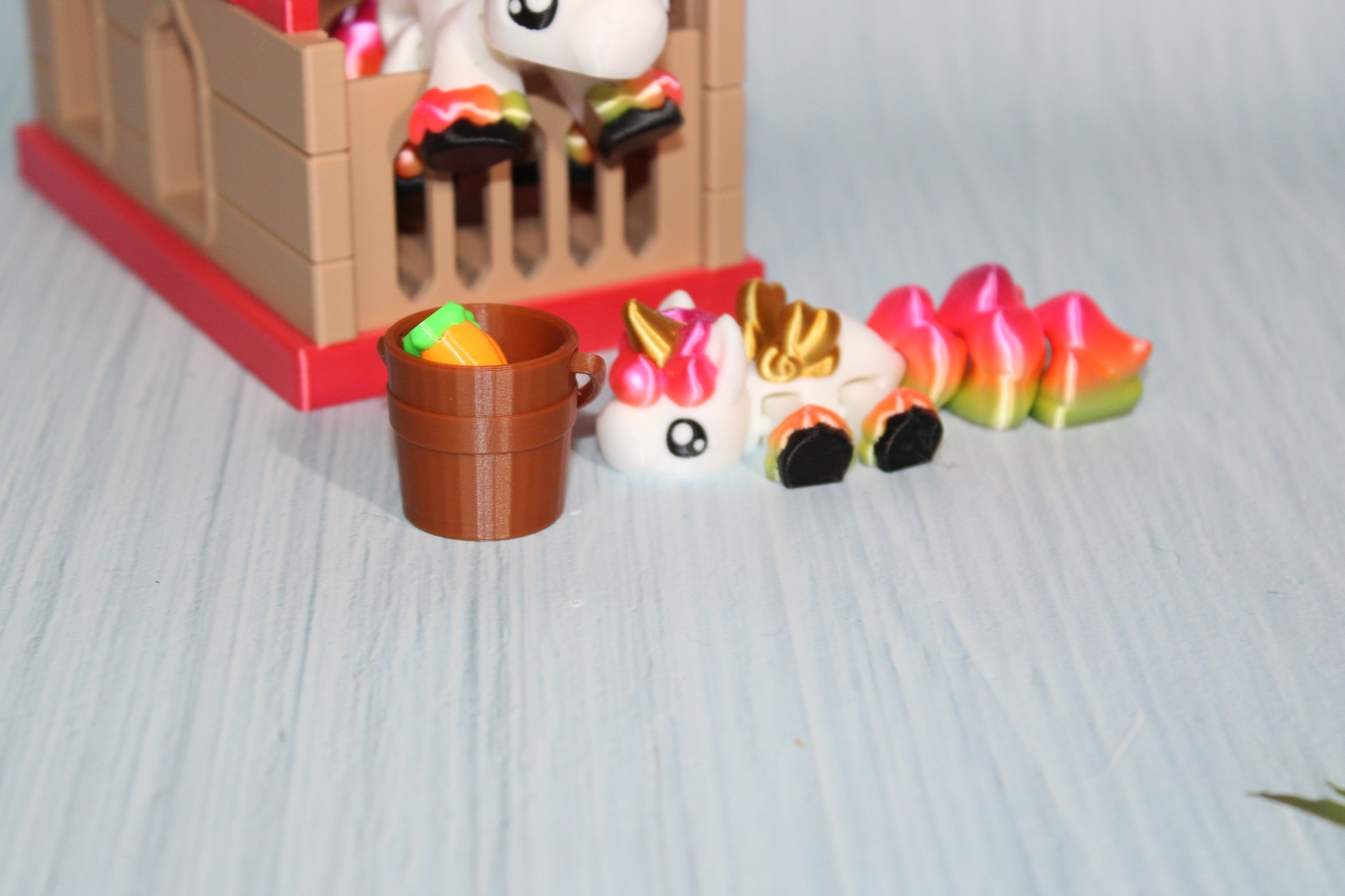 Unicorn Pony with Stable - 3D Printed - Wonderland 3D Printing 