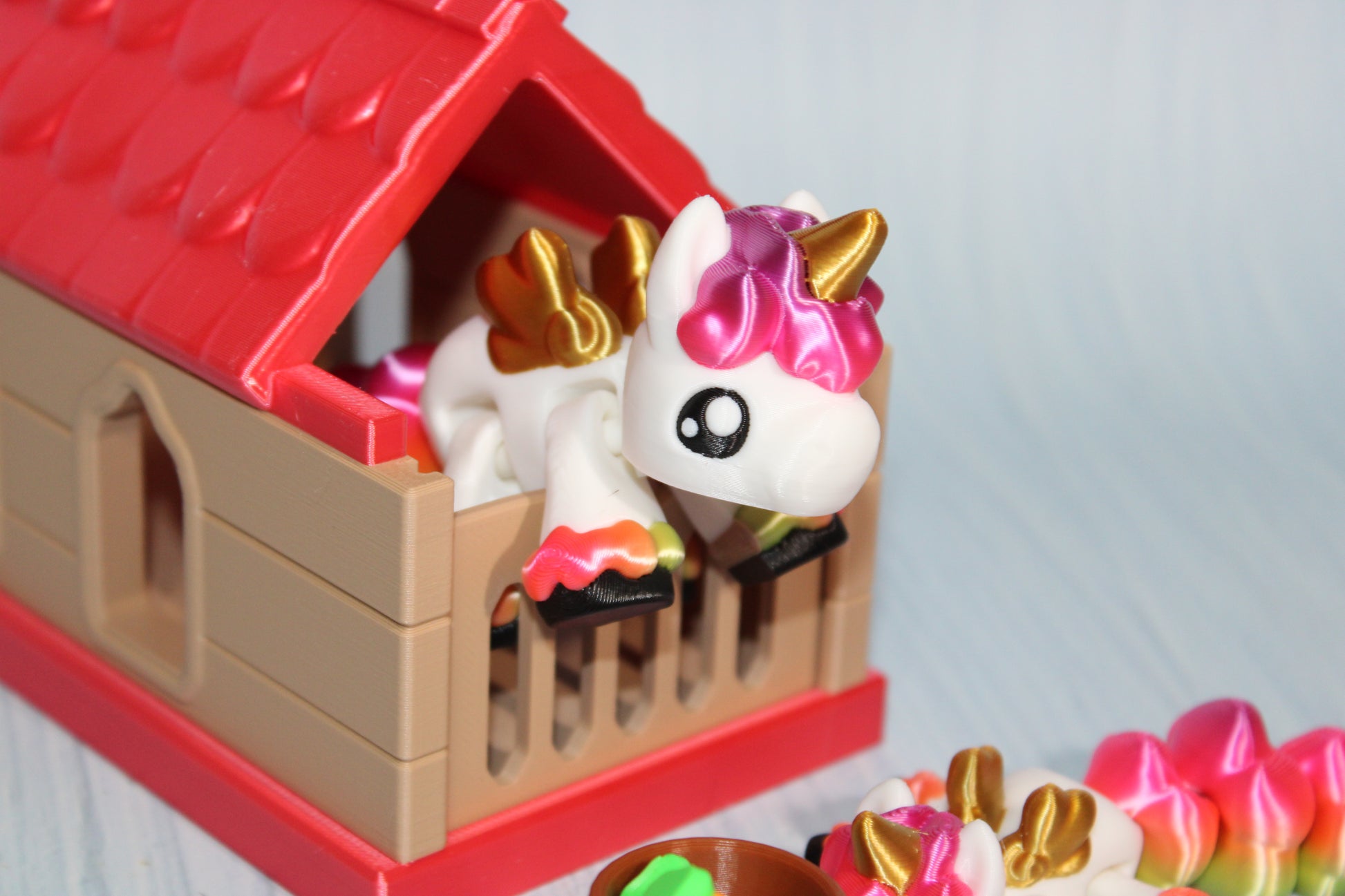 Unicorn Pony with Stable - 3D Printed - Wonderland 3D Printing 