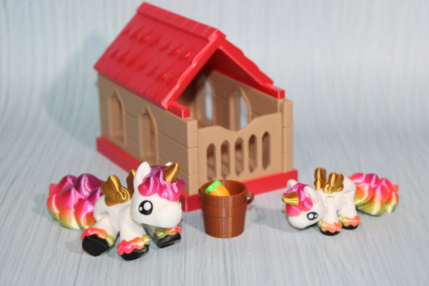 Unicorn Pony with Stable - 3D Printed - Wonderland 3D Printing 