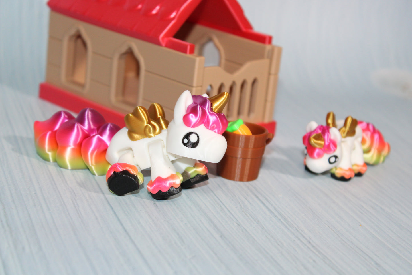 Unicorn Pony with Stable - 3D Printed - Wonderland 3D Printing 
