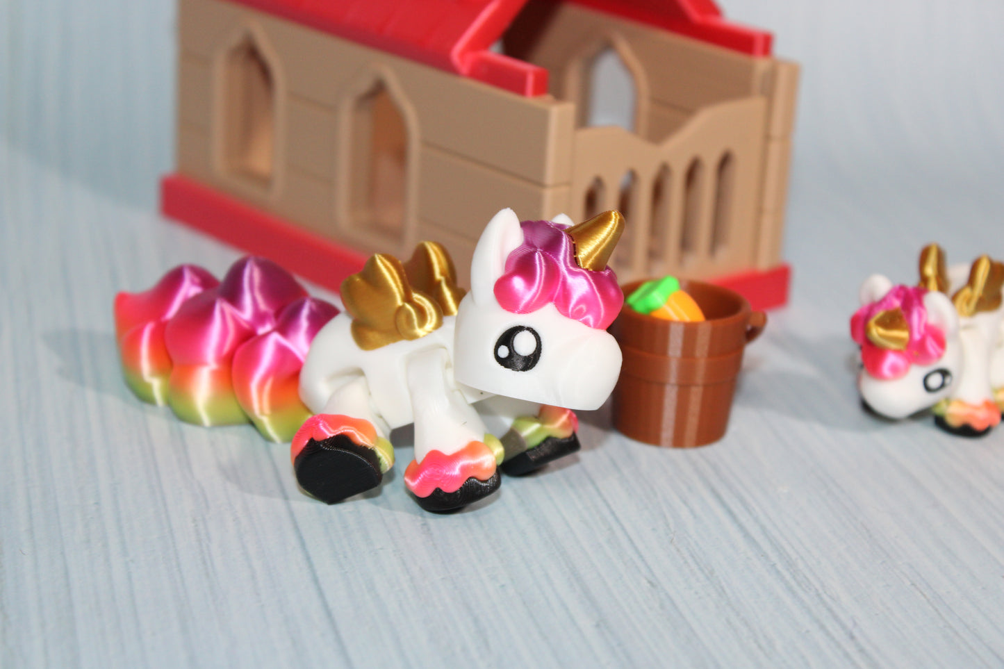 Unicorn Pony with Stable - 3D Printed - Wonderland 3D Printing 