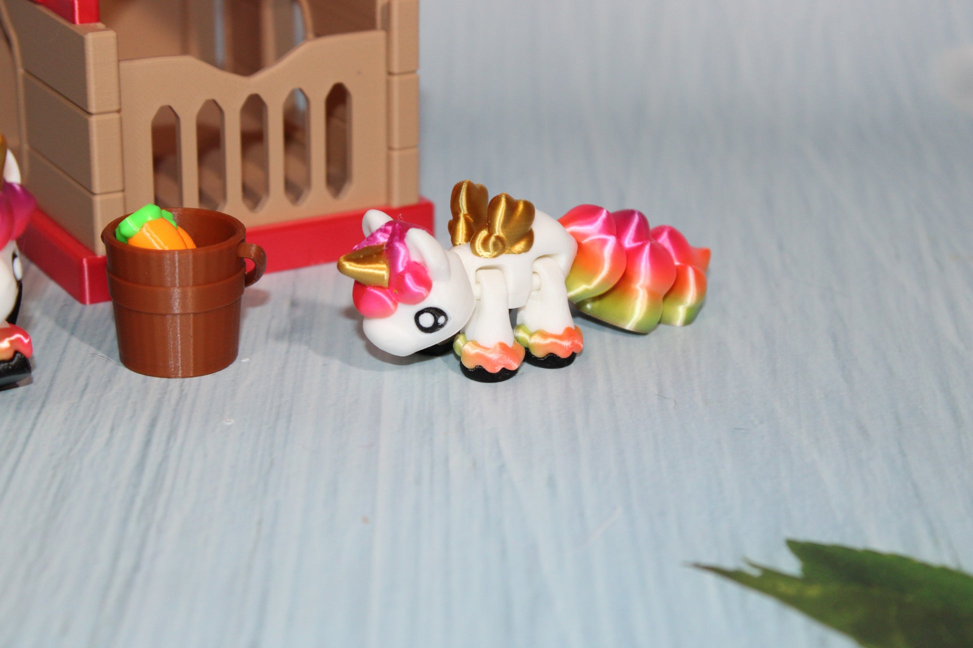 Unicorn Pony with Stable - 3D Printed - Wonderland 3D Printing 