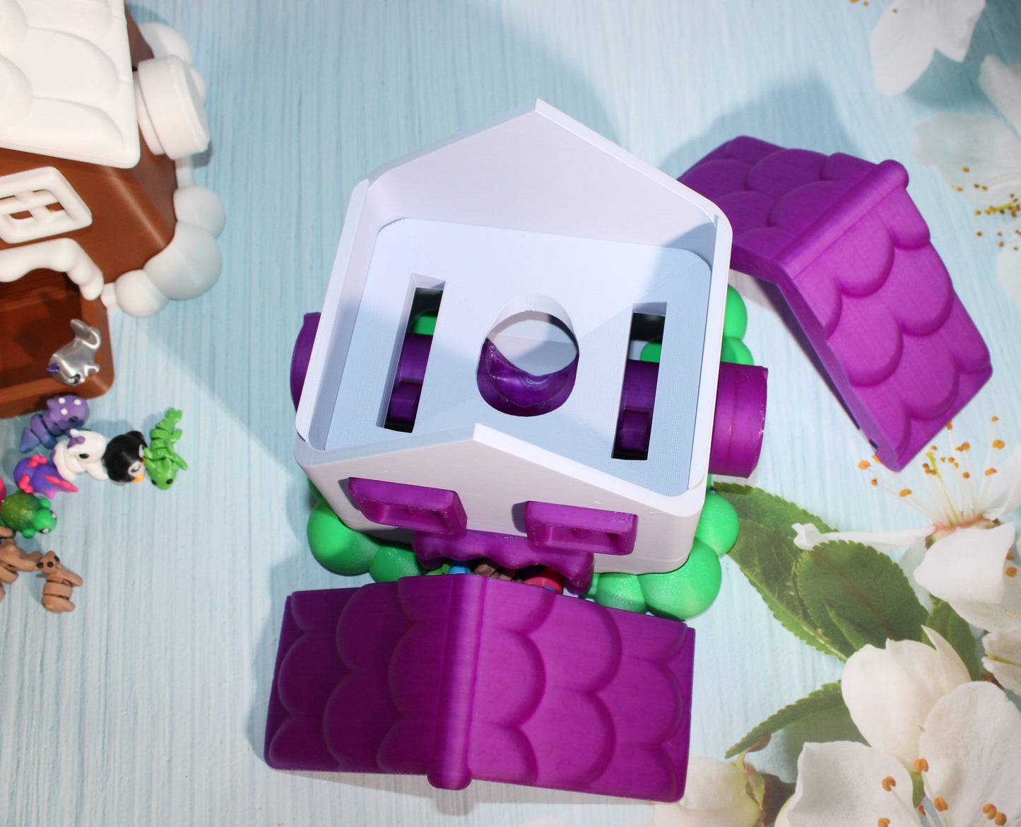 Tiny Vending Machine 3d printed with Minis - Wonderland 3D Printing 