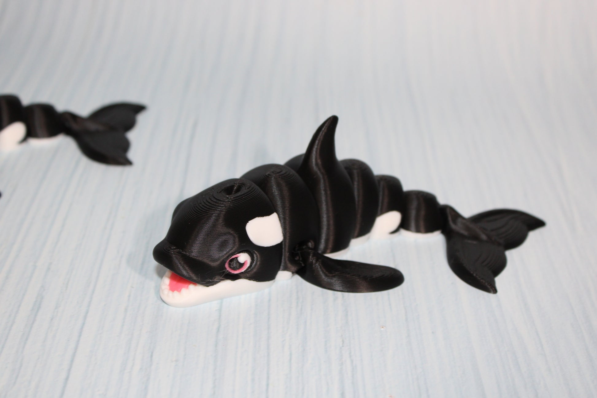 Killer whale or Narwhal Christmas Edition 3D Printed Articulated Flexi Fidget Figurine - Wonderland 3D Printing 
