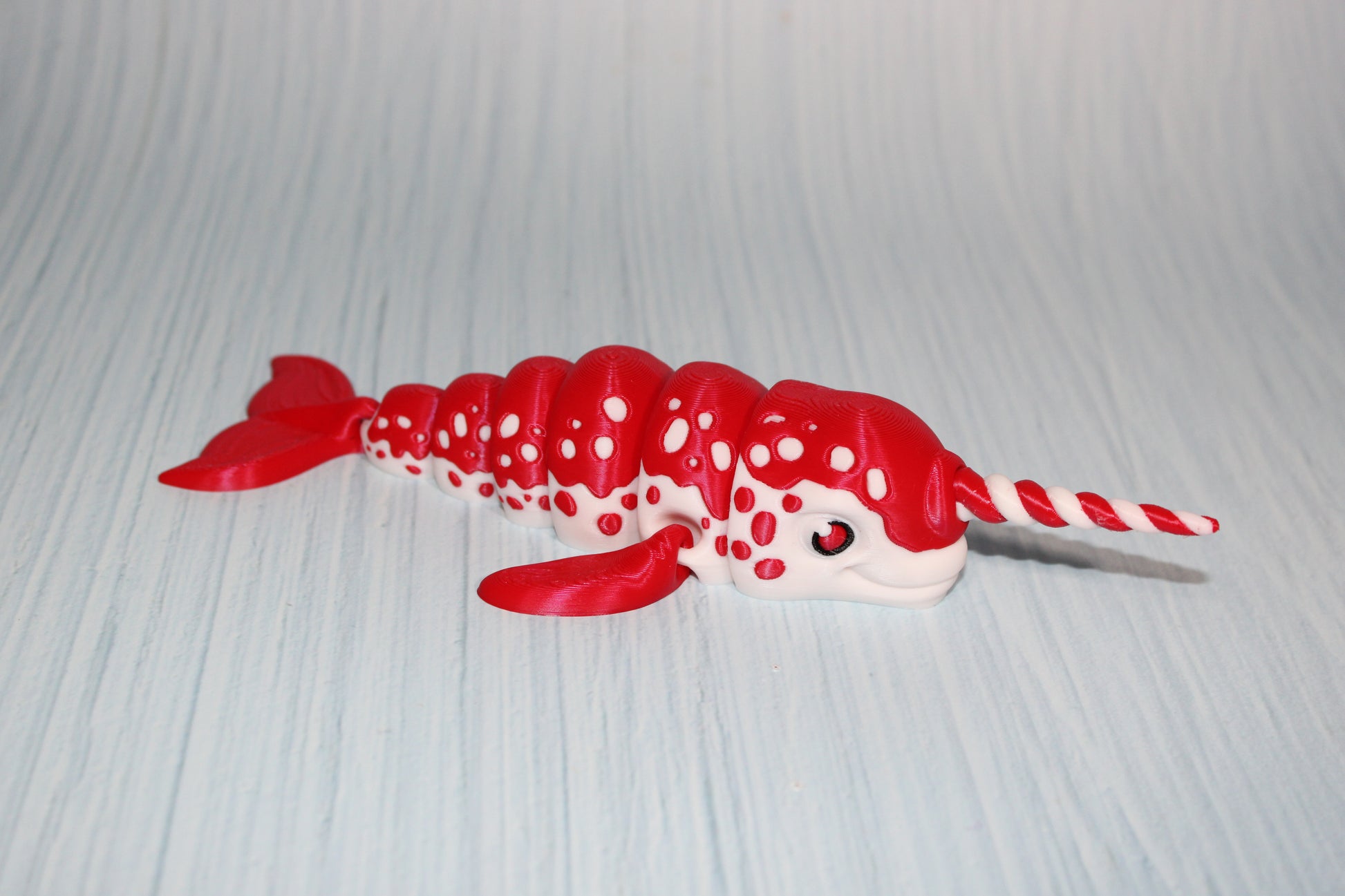 Killer whale or Narwhal Christmas Edition 3D Printed Articulated Flexi Fidget Figurine - Wonderland 3D Printing 