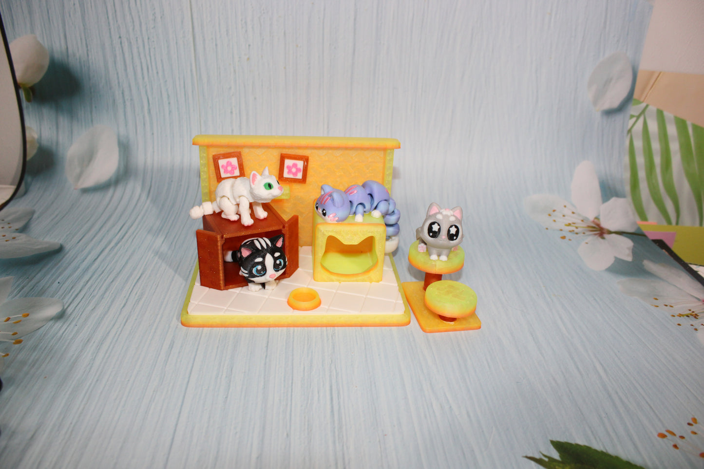 Cat Play set- Everything Included- Comes with 4 randomly selected cats-3d printed - Wonderland 3D Printing 