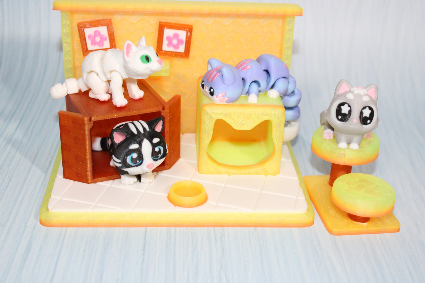 Cat Play set- Everything Included- Comes with 4 randomly selected cats-3d printed - Wonderland 3D Printing 