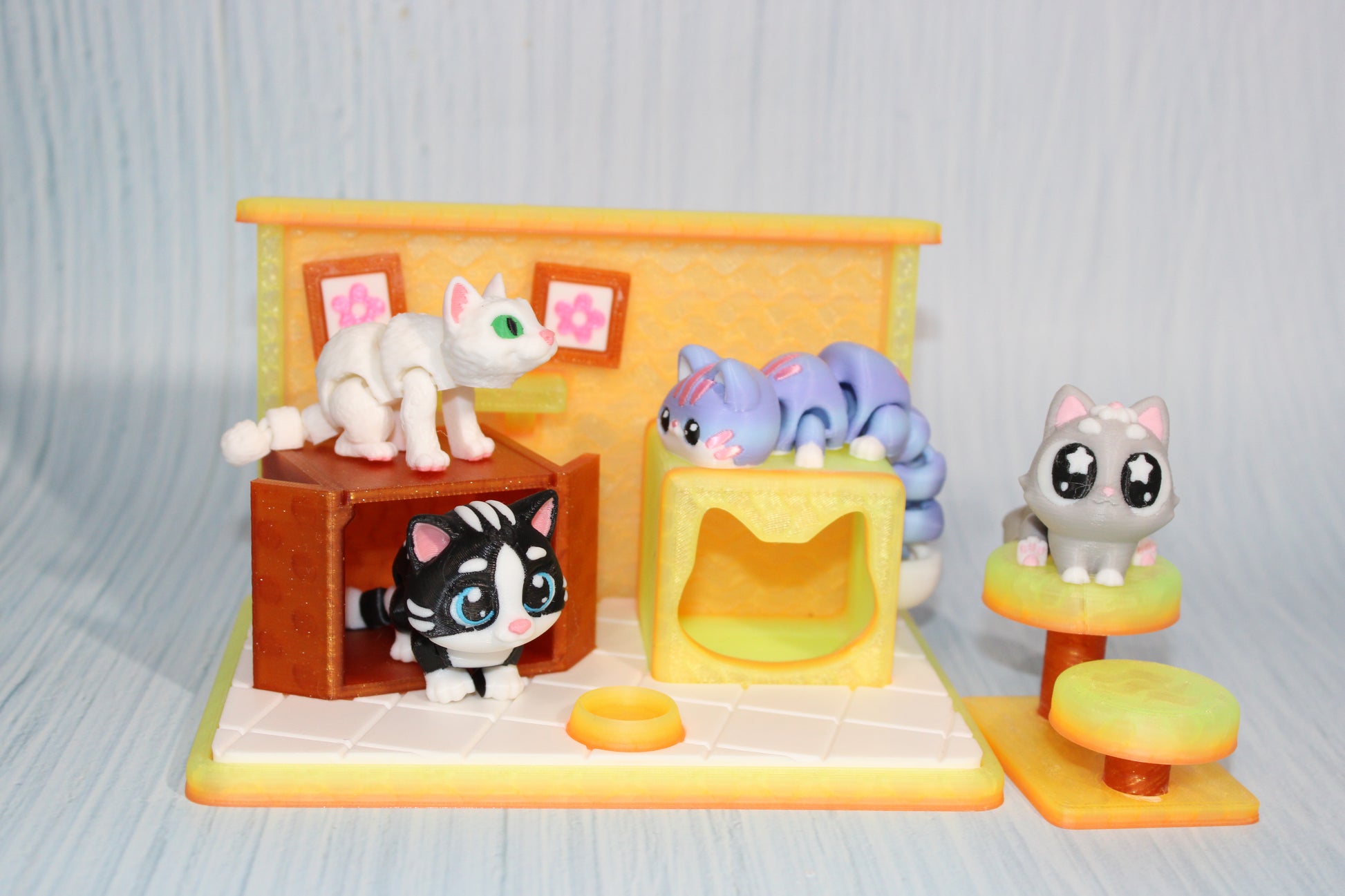 Cat Play set- Everything Included- Comes with 4 randomly selected cats-3d printed - Wonderland 3D Printing 