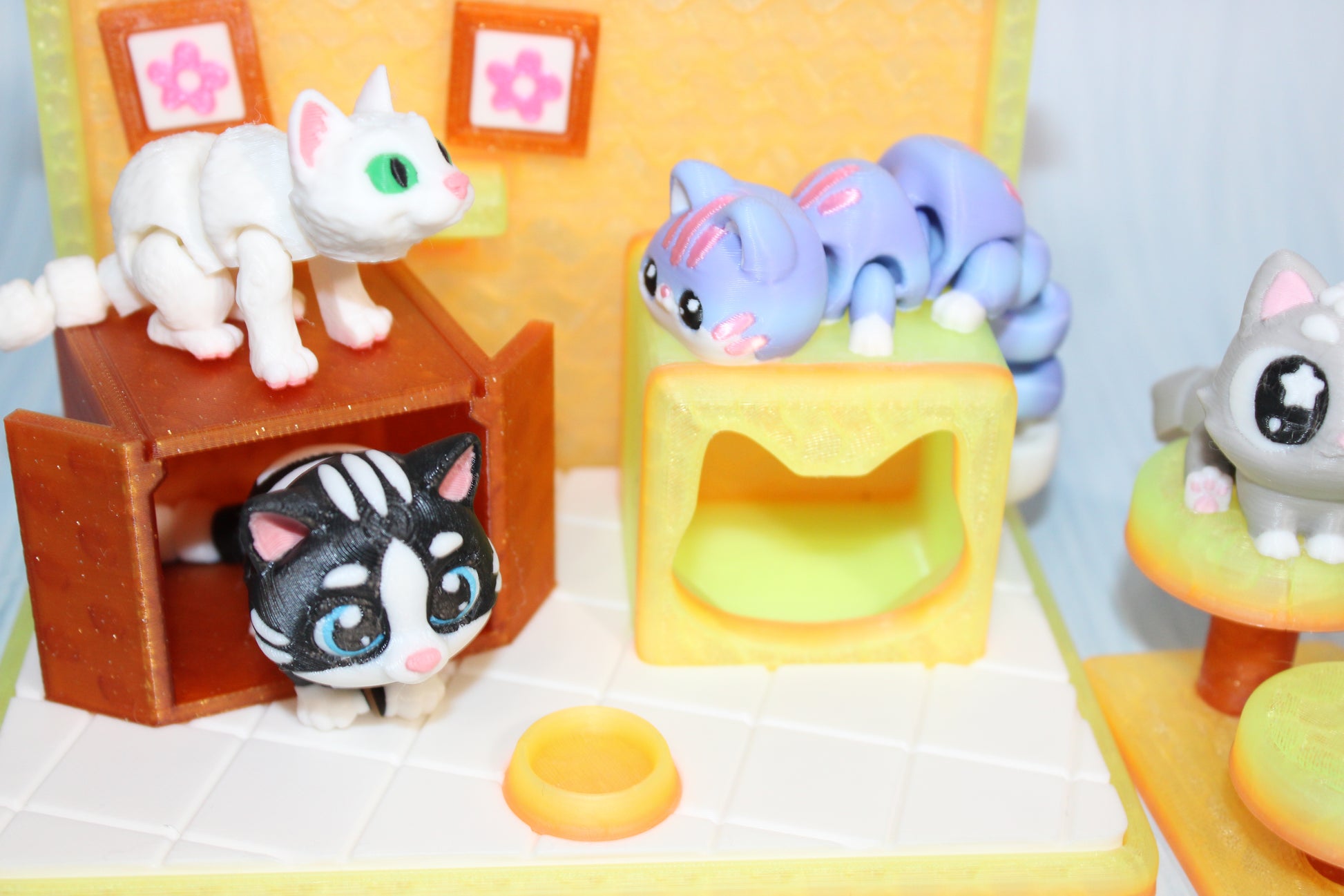 Cat Play set- Everything Included- Comes with 4 randomly selected cats-3d printed - Wonderland 3D Printing 