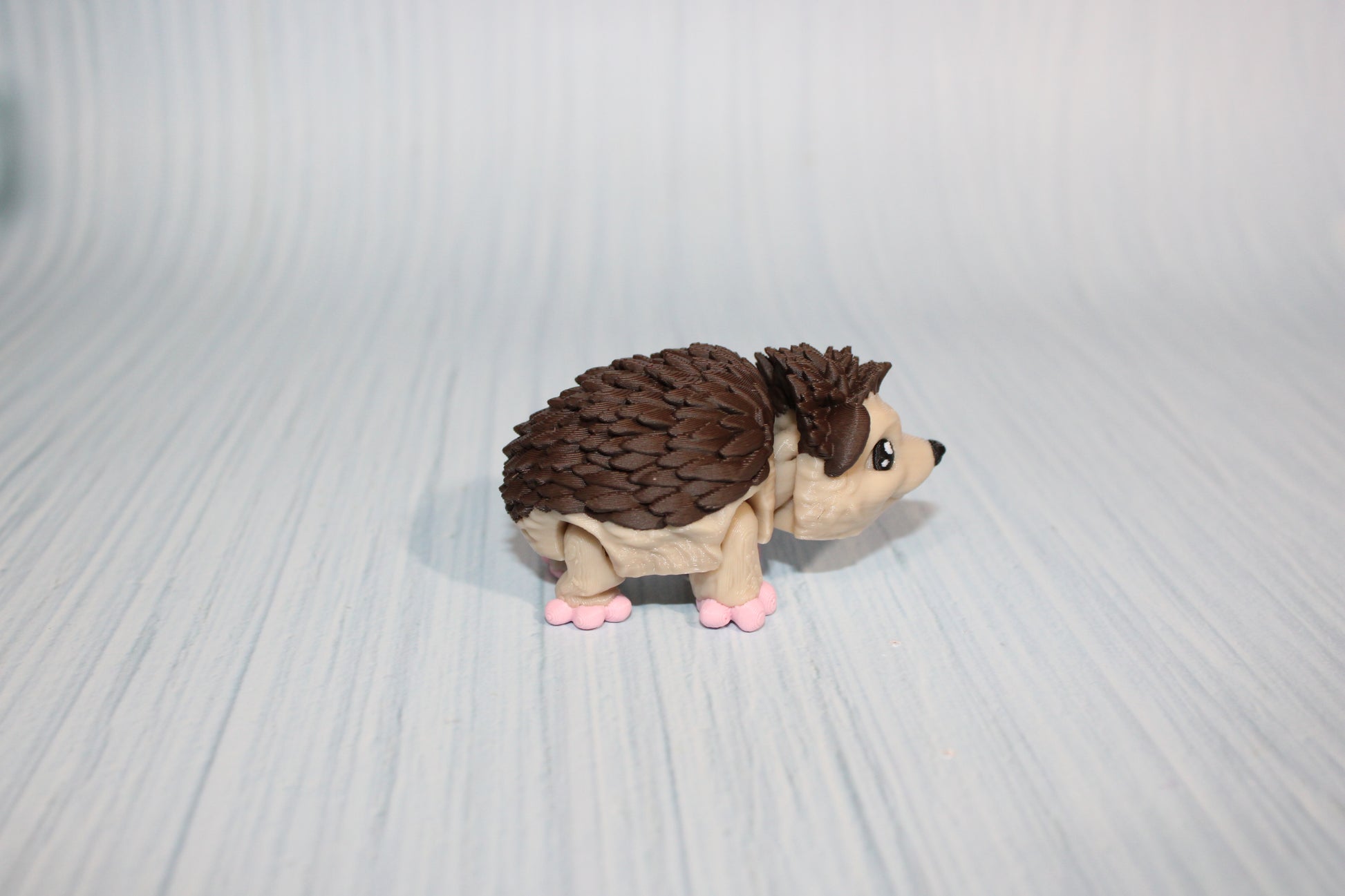 3D Printed Articulated Mini Hedgehog: Eco-Friendly PLA-2.75" long - Wonderland 3D Printing 