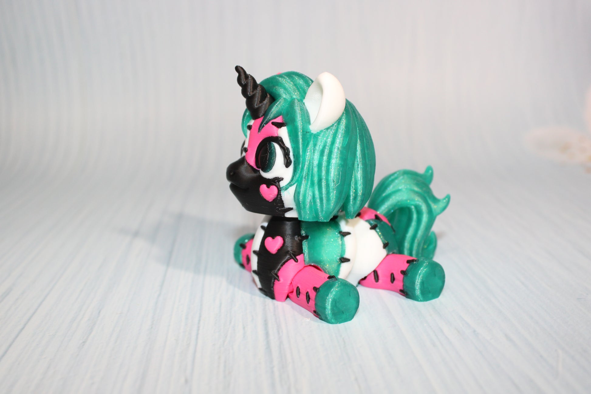 Articulated Unicorn or Stitches Unicorn Fidget Toy: 3D Printed Fantasy Decor-4" Tall - Wonderland 3D Printing 