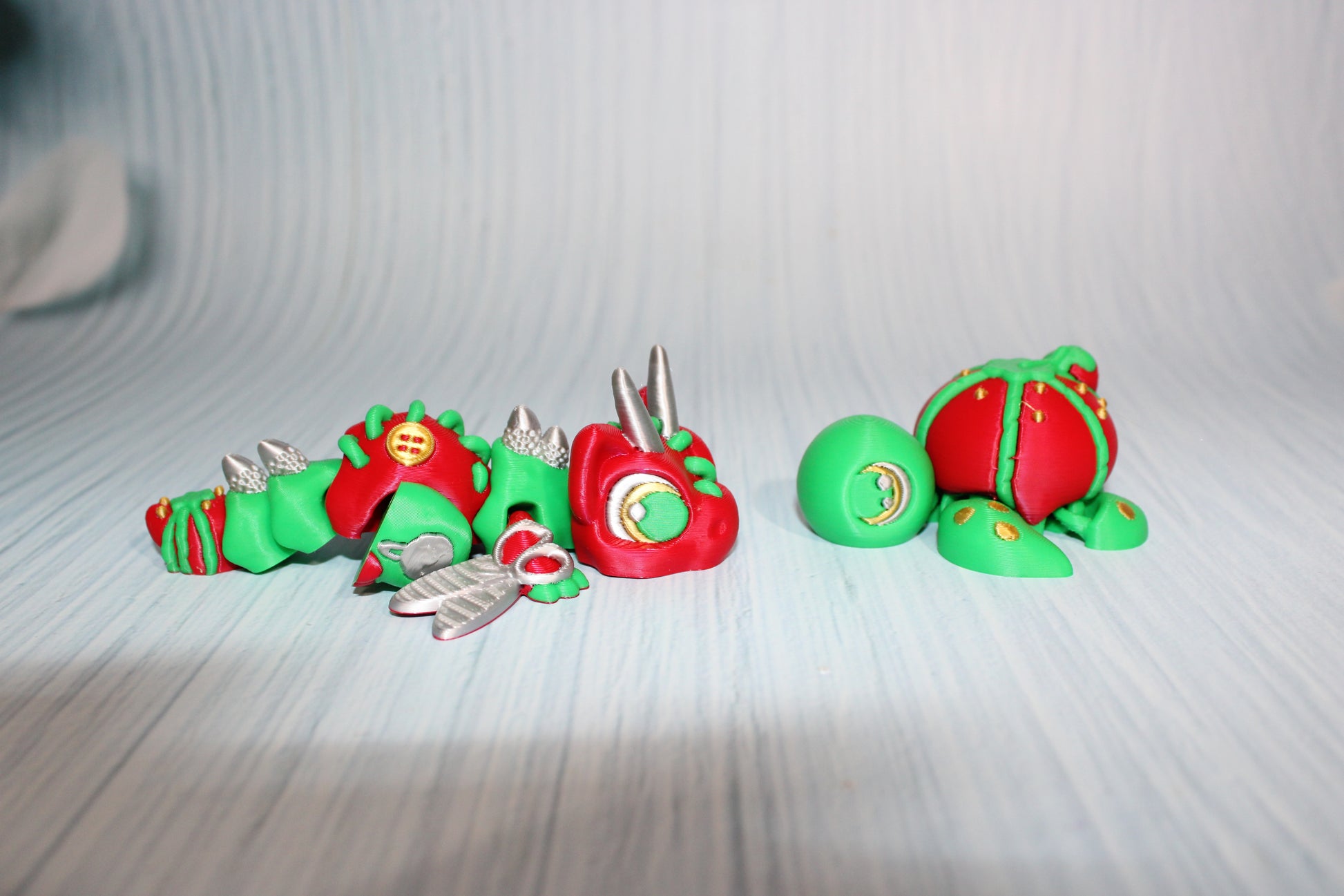 3D Printed Articulated Sewing Turtle and Dragon Fidget Toy- Both Included - Wonderland 3D Printing 