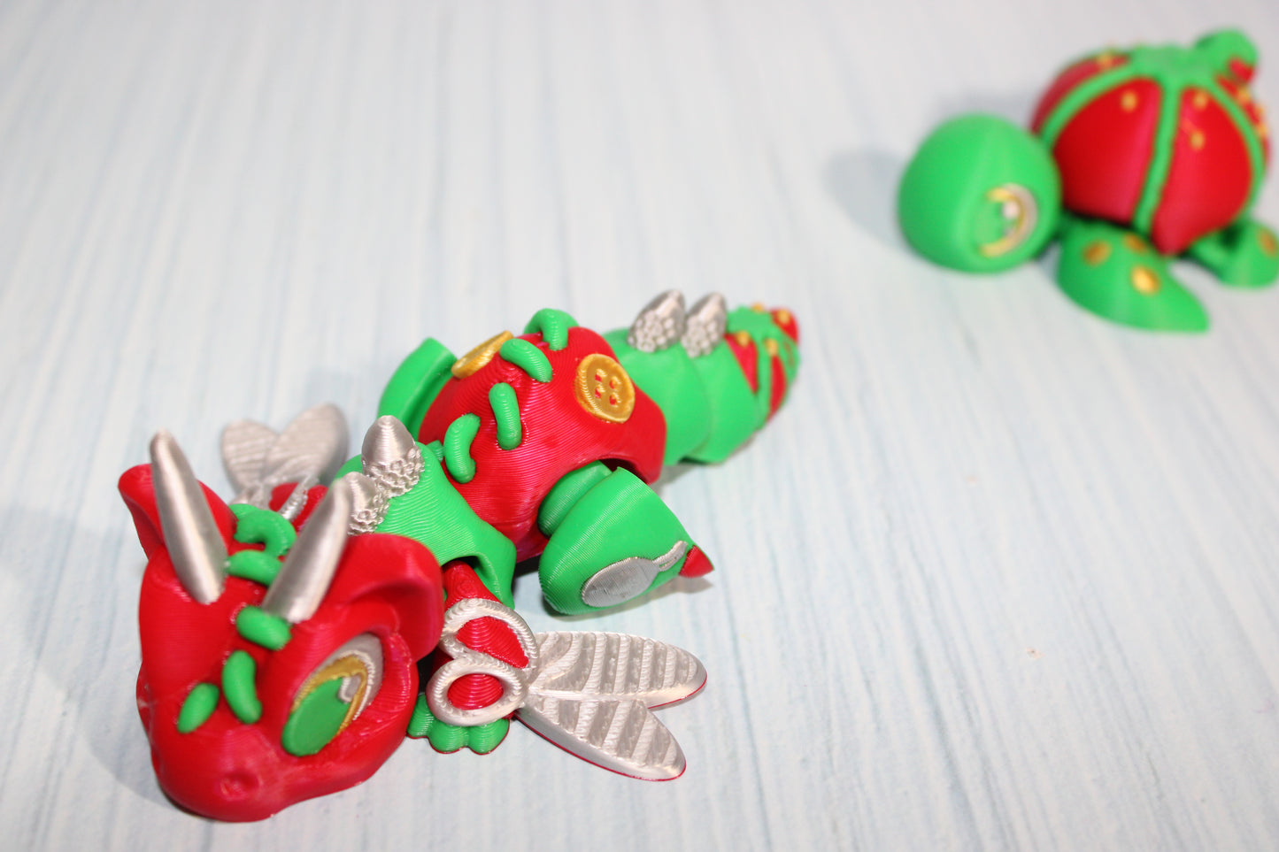 3D Printed Articulated Sewing Turtle and Dragon Fidget Toy- Both Included - Wonderland 3D Printing 