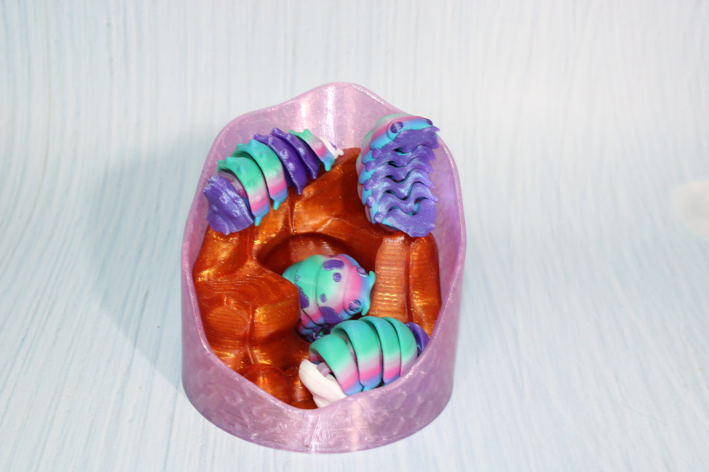 Mini Isopod and Terrarium- 3D Printed- Everything included - Wonderland 3D Printing 
