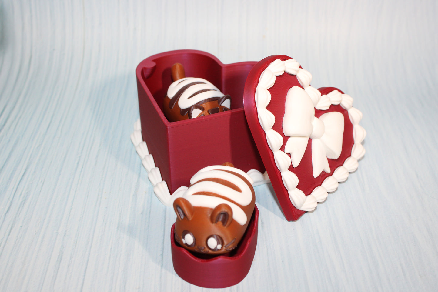 3d printed Bon Bon Clickers with Gift Box Options - Wonderland 3D Printing 
